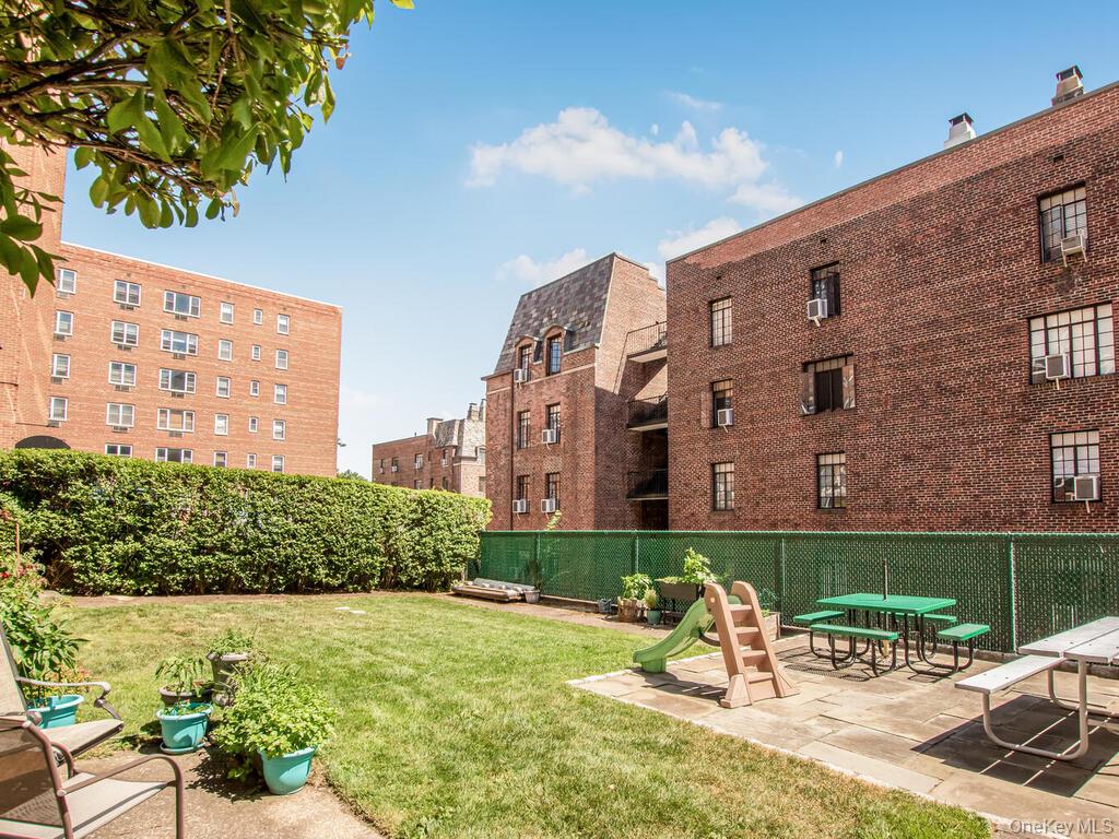 10 Lake Street # 2F, White Plains, NY 10603