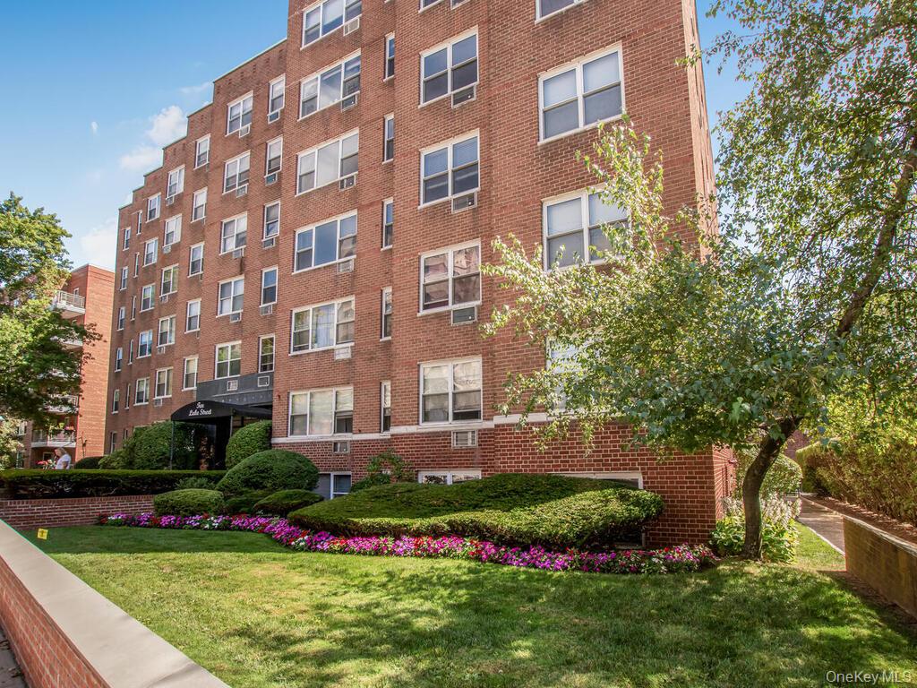 10 Lake Street # 2F, White Plains, NY 10603