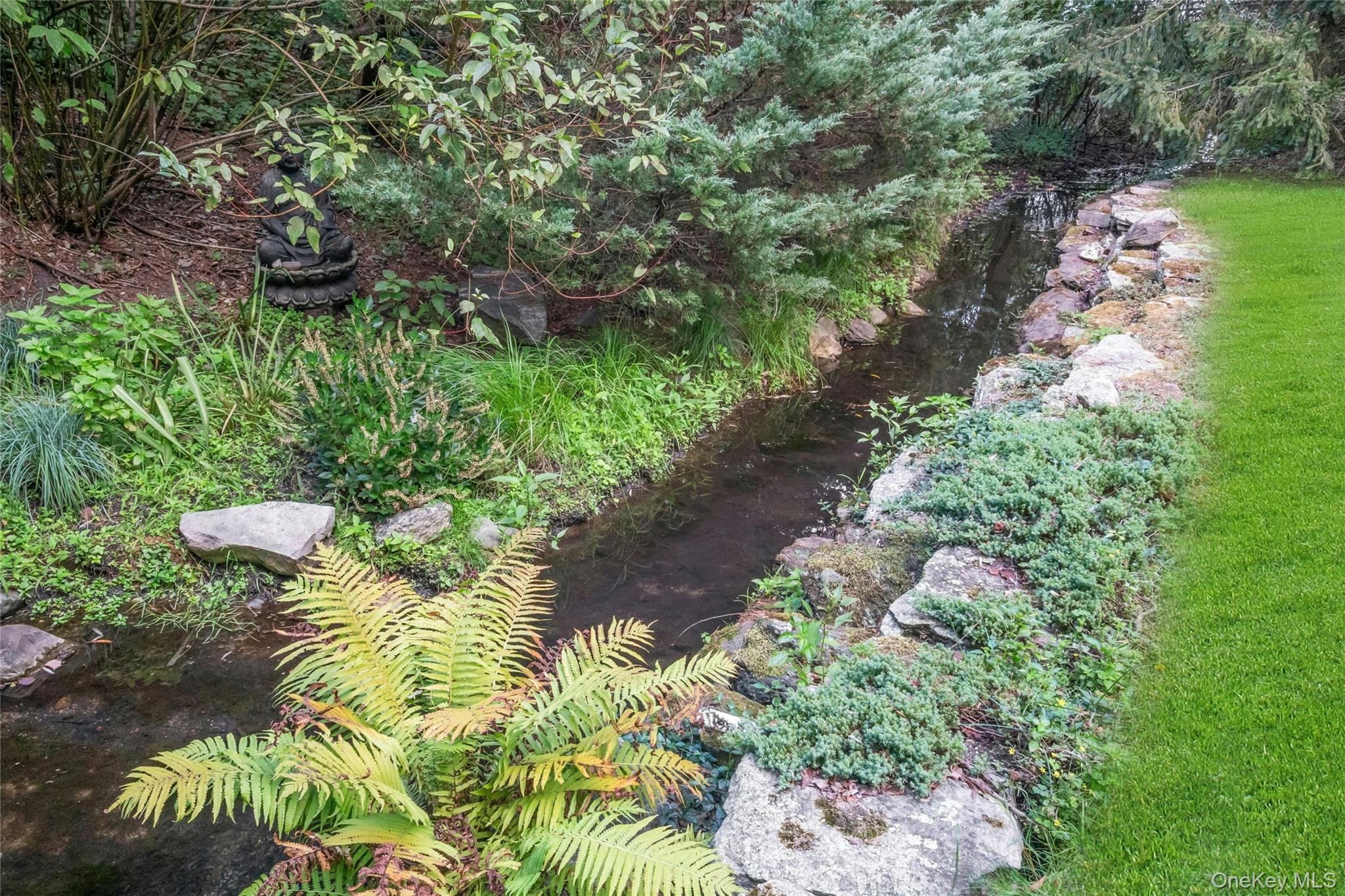 20 Pamela Place, Millwood, NY 10546