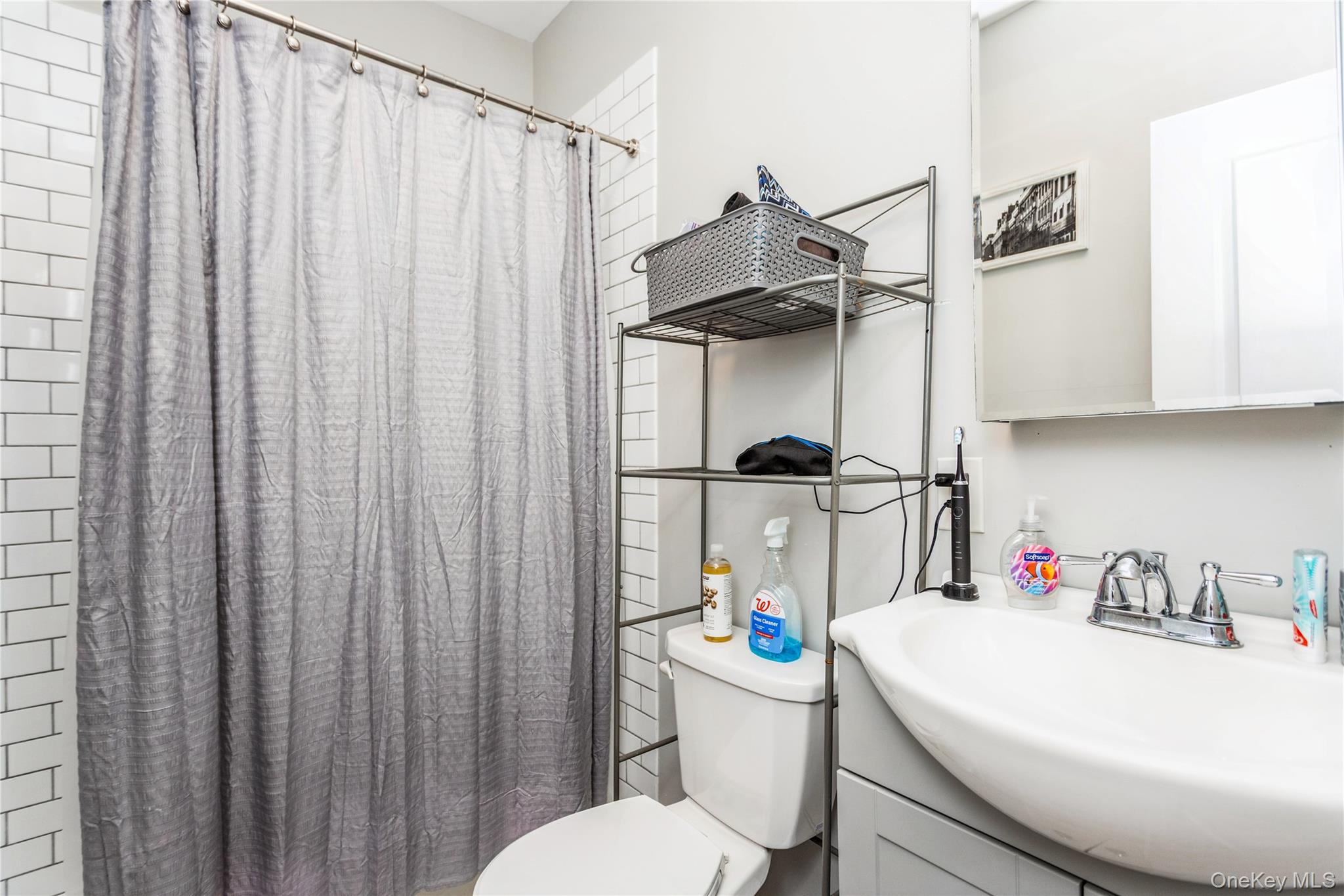 2748 W Main Street, Poughkeepsie, NY 12590