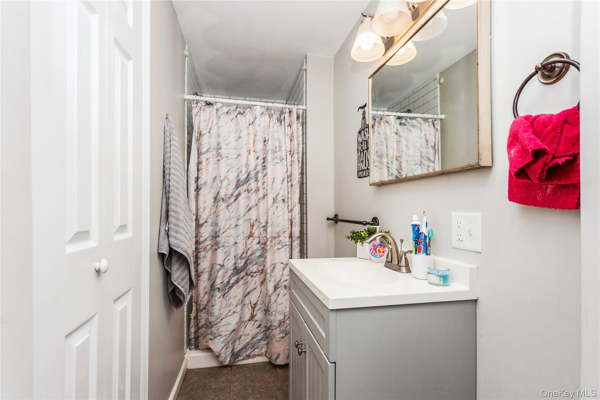 2748 W Main Street, Poughkeepsie, NY 12590