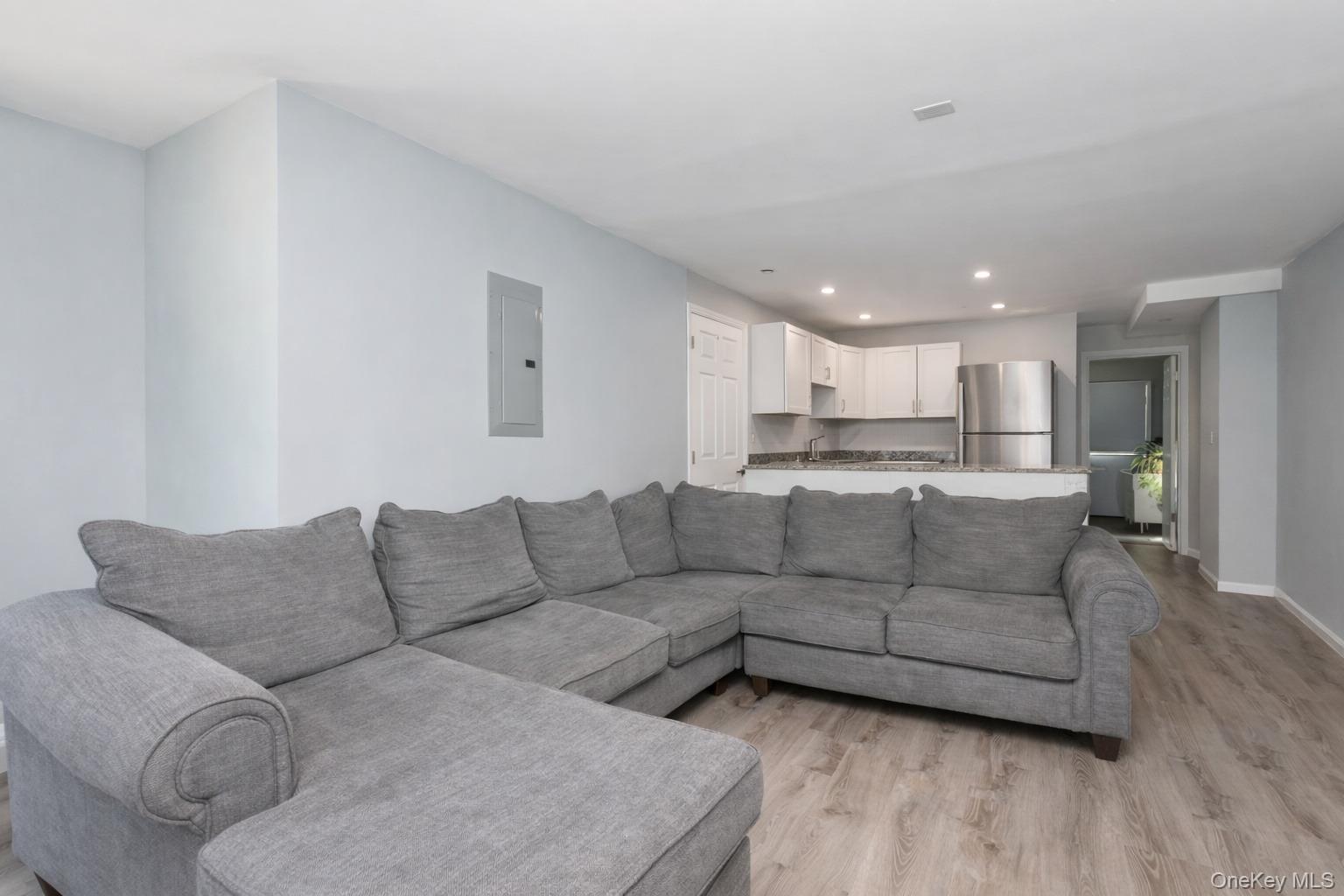 2748 W Main Street, Poughkeepsie, NY 12590