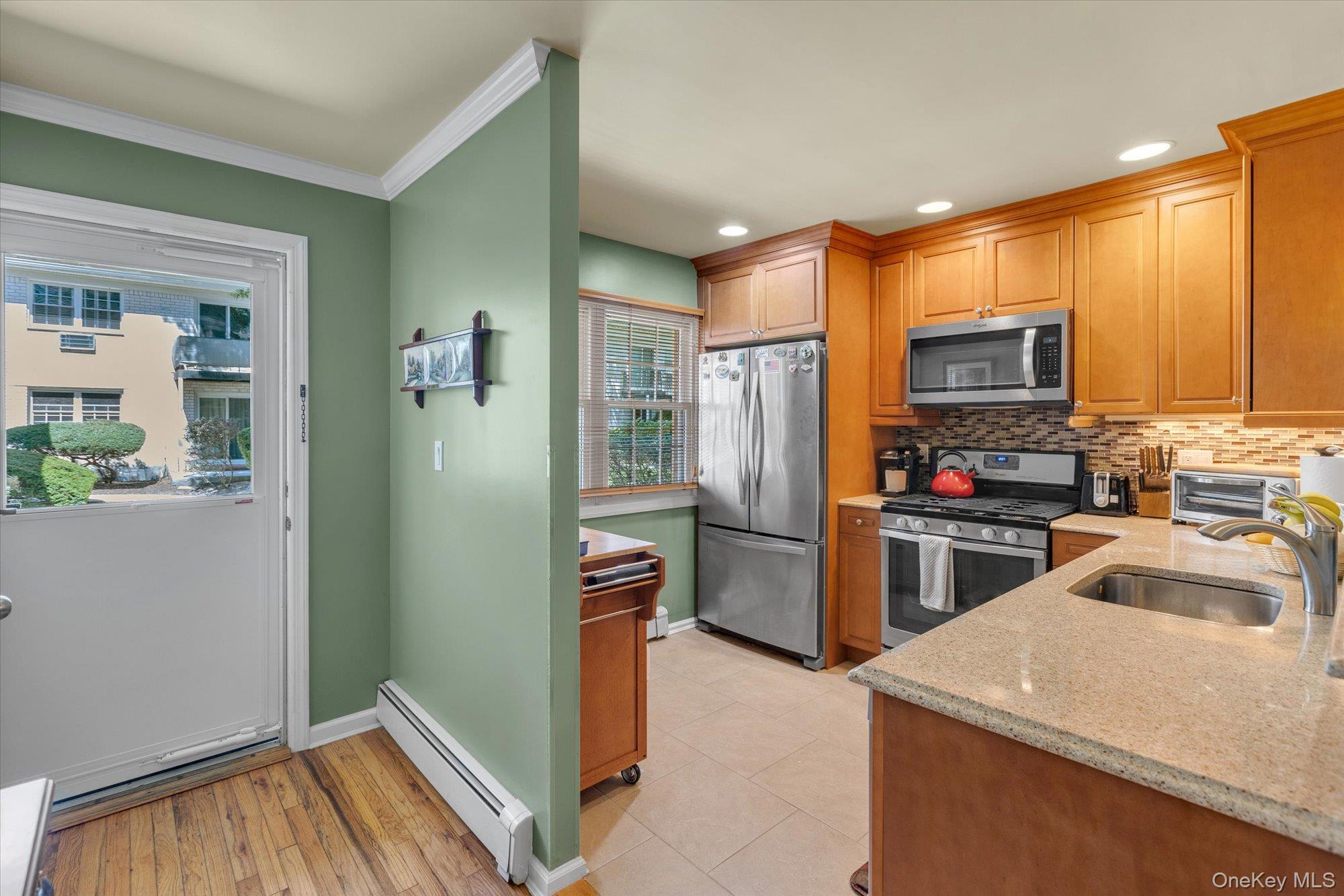 2426 Wilshire Lane # 2426, Oakdale, NY 11769