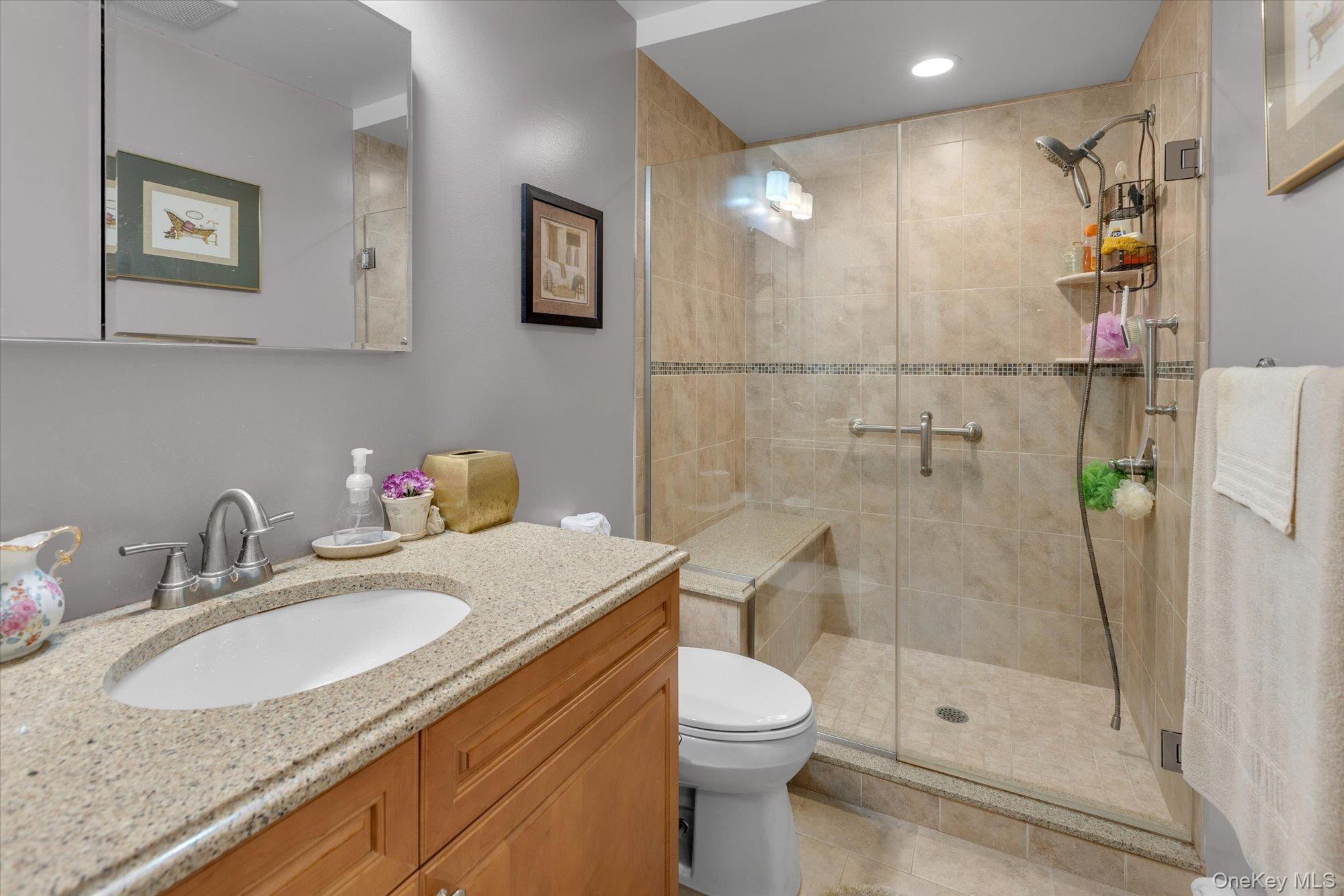 2426 Wilshire Lane # 2426, Oakdale, NY 11769