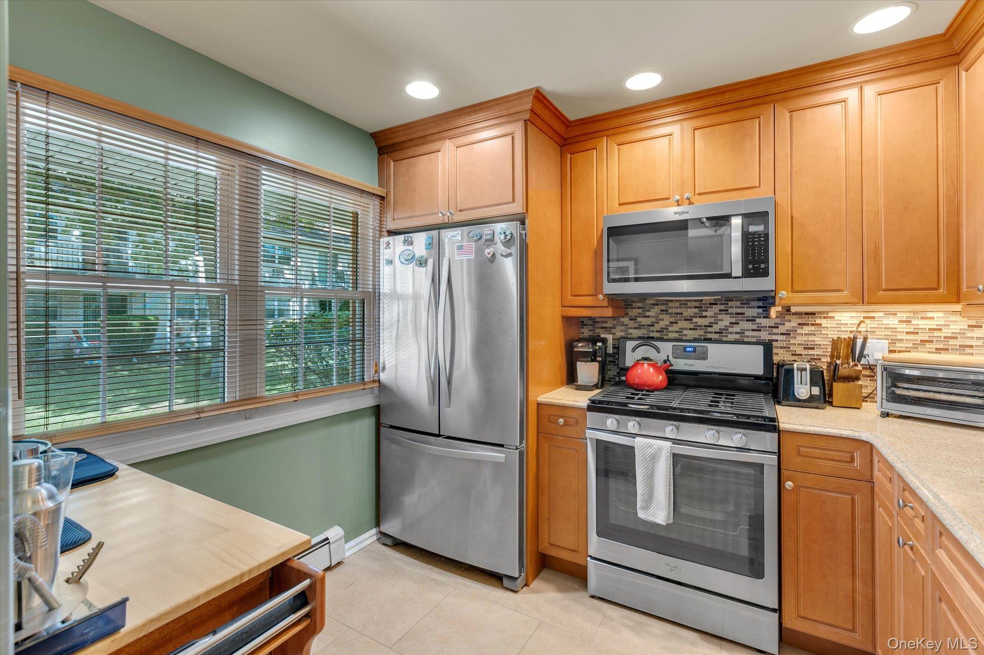 2426 Wilshire Lane # 2426, Oakdale, NY 11769