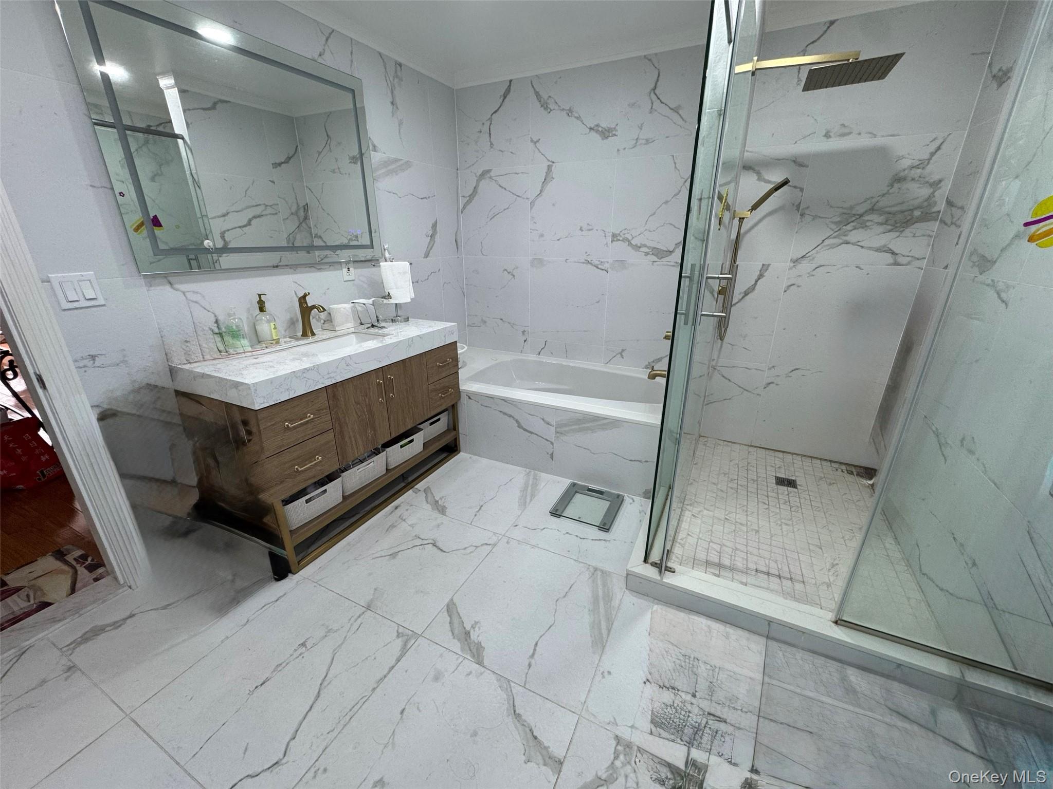 505 7th Avenue, New Hyde Park, NY 11040