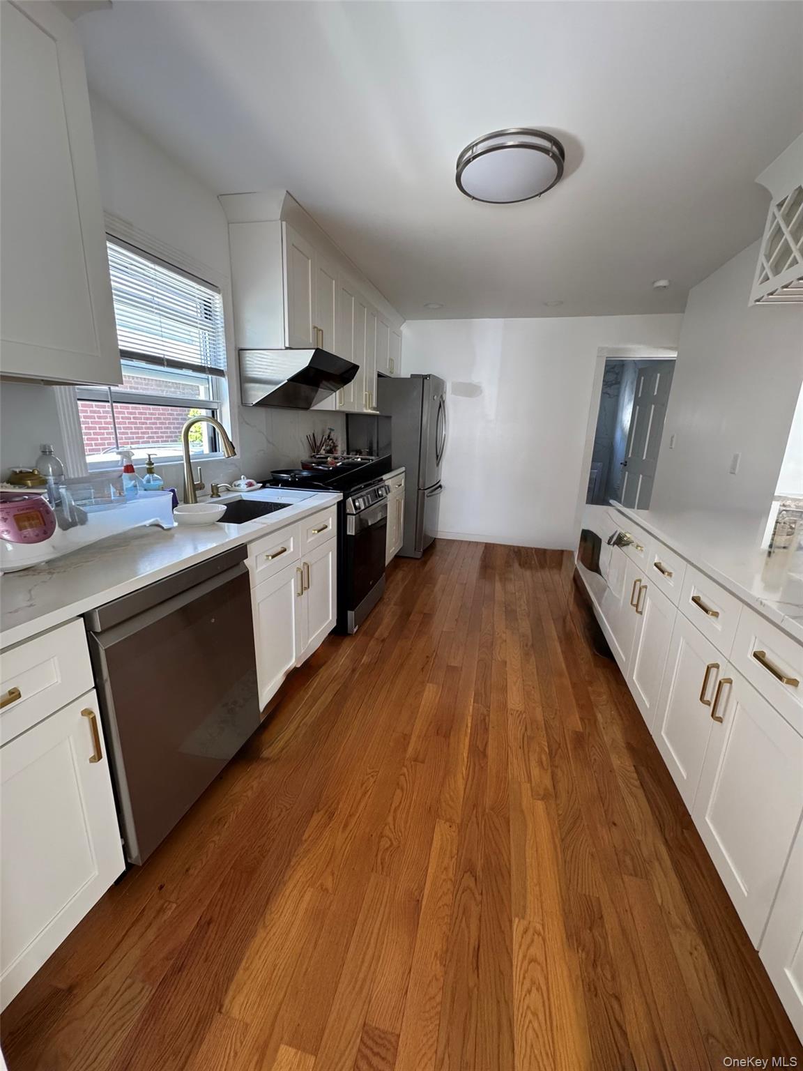 505 7th Avenue, New Hyde Park, NY 11040