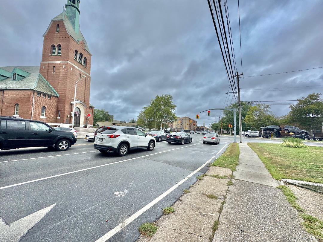 425-427 Front Street, Hempstead, NY 11550