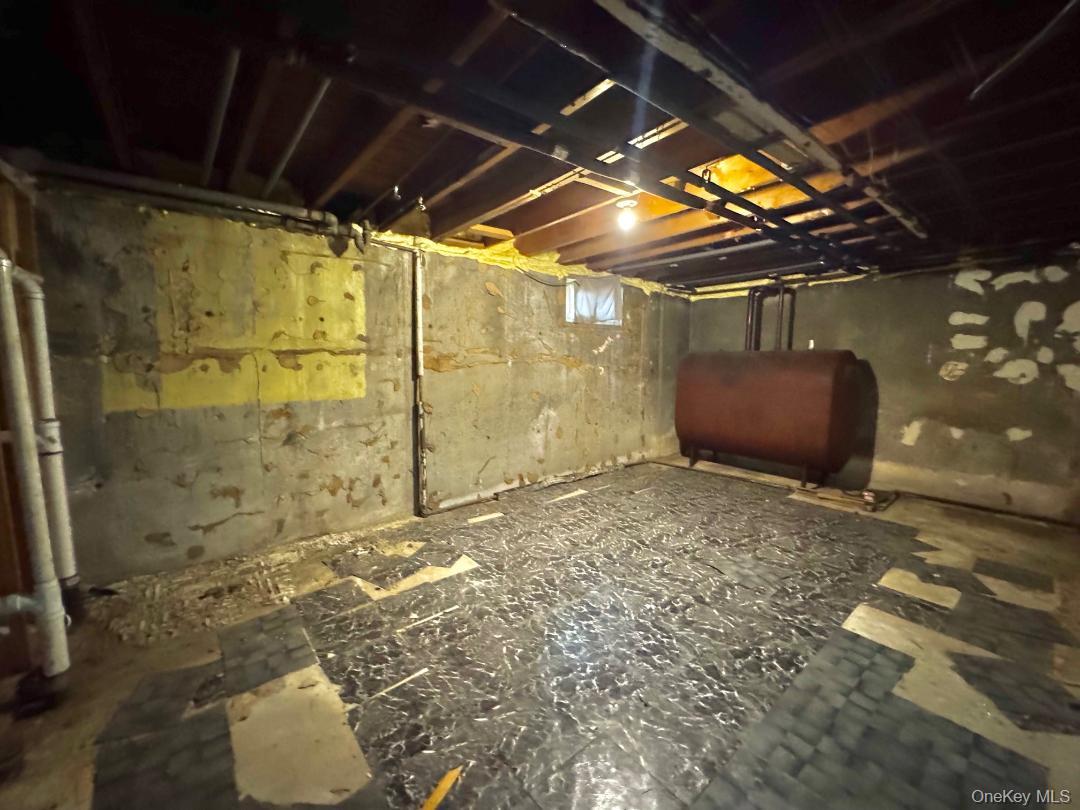 425-427 Front Street, Hempstead, NY 11550