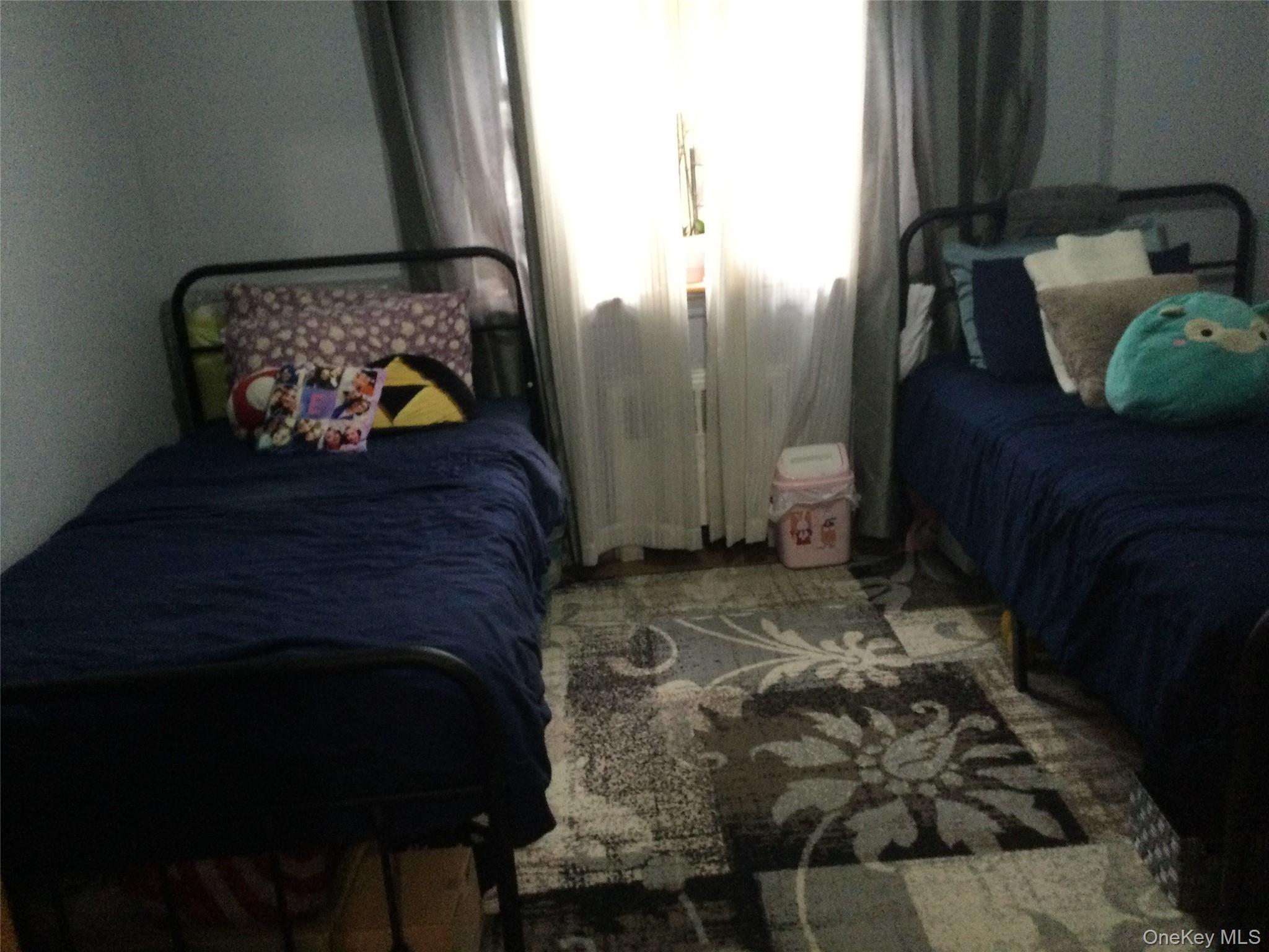 66-10 149 St # 3C, Flushing, NY 11367