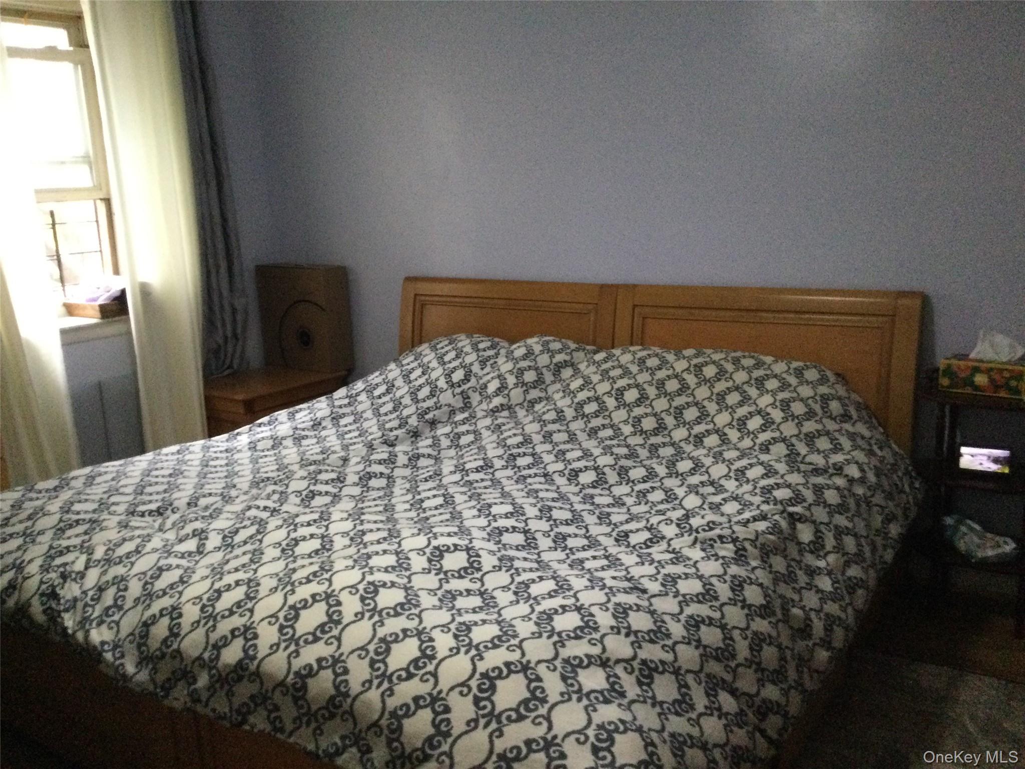 66-10 149 St # 3C, Flushing, NY 11367