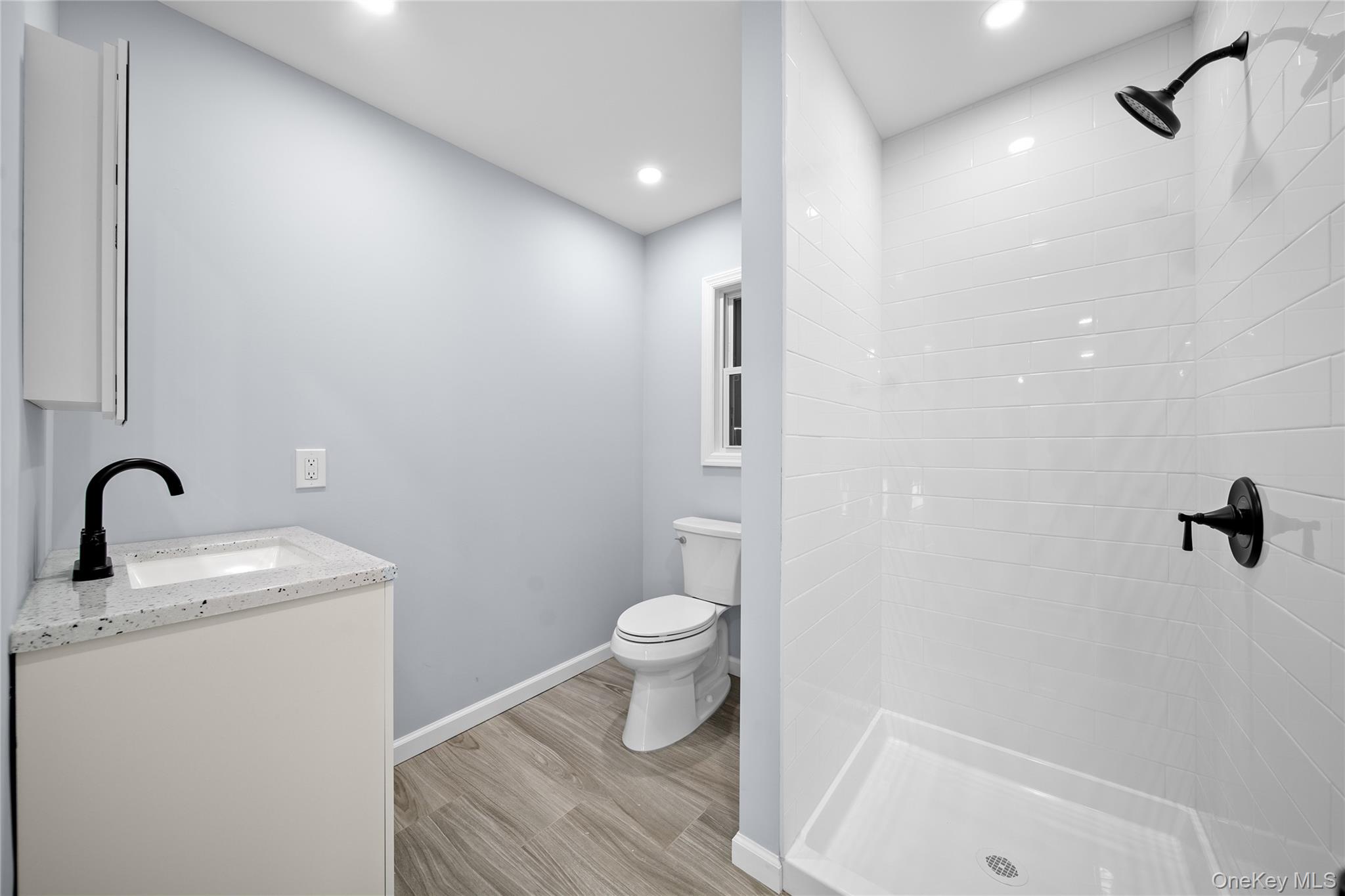 21 Lehigh Avenue, Centereach, NY 11720