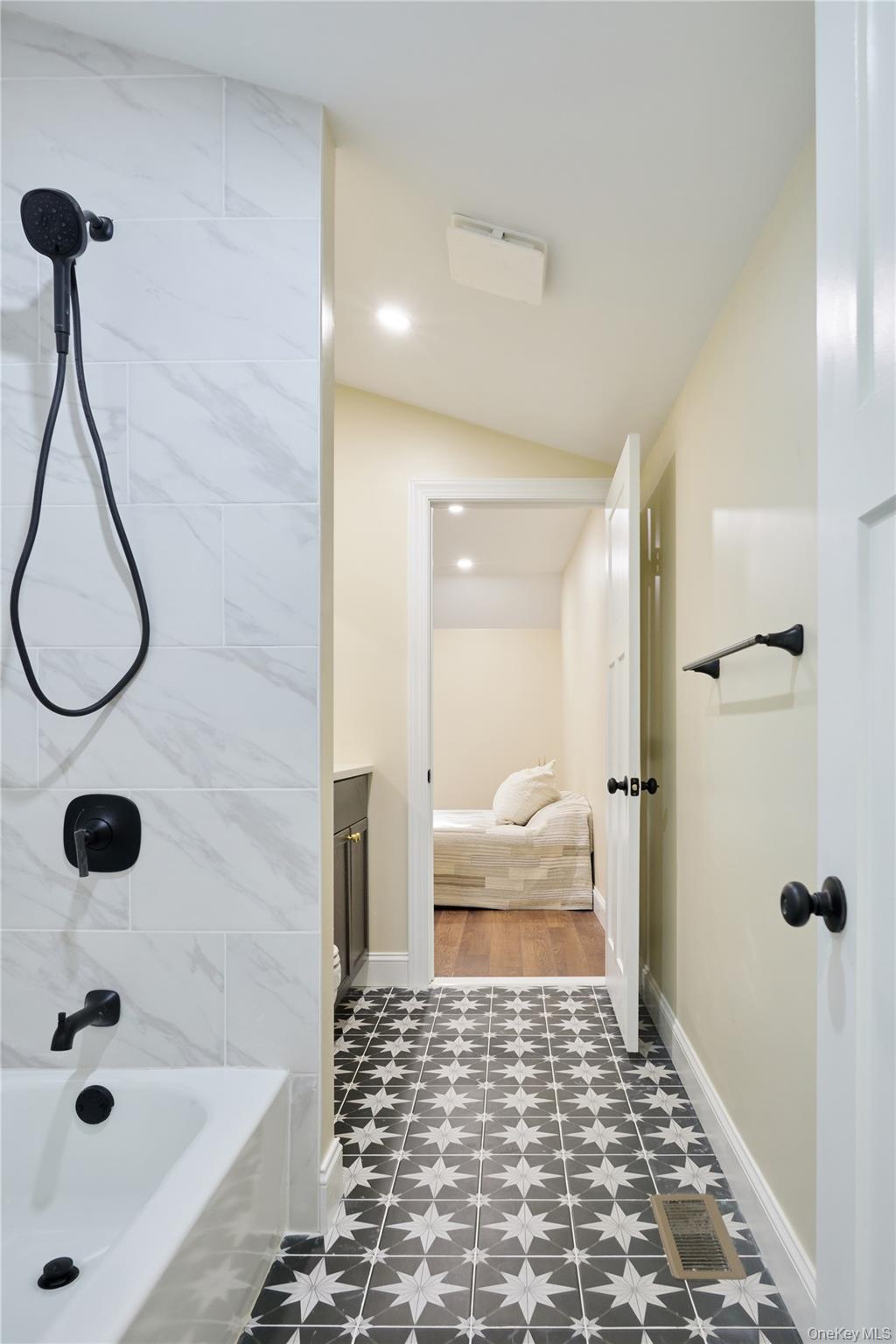 536 River Road, Rhinebeck, NY 12572