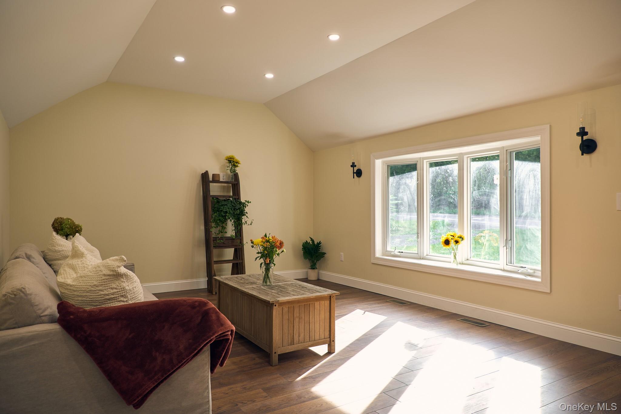 536 River Road, Rhinebeck, NY 12572