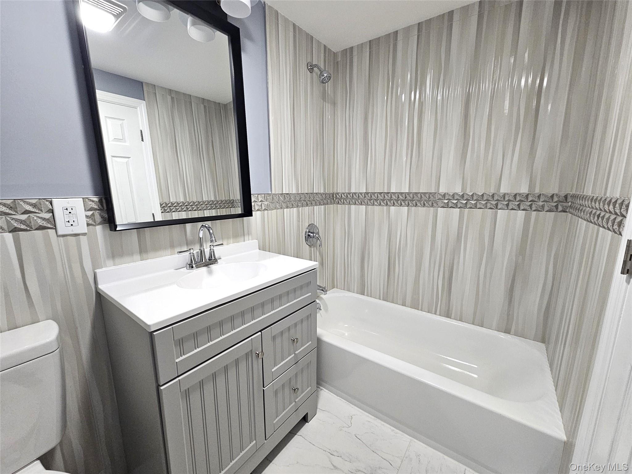 114 Granny Road, Farmingville, NY 11738