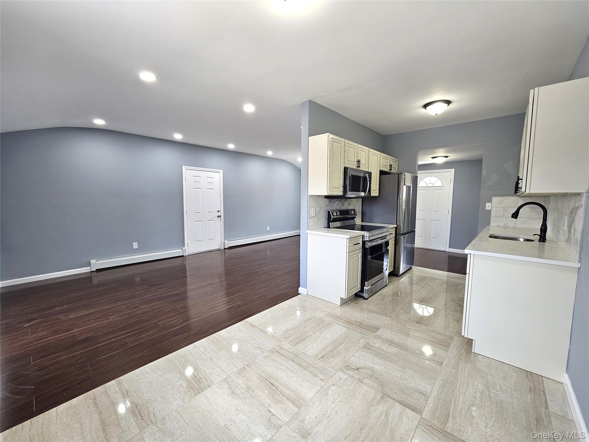 114 Granny Road, Farmingville, NY 11738