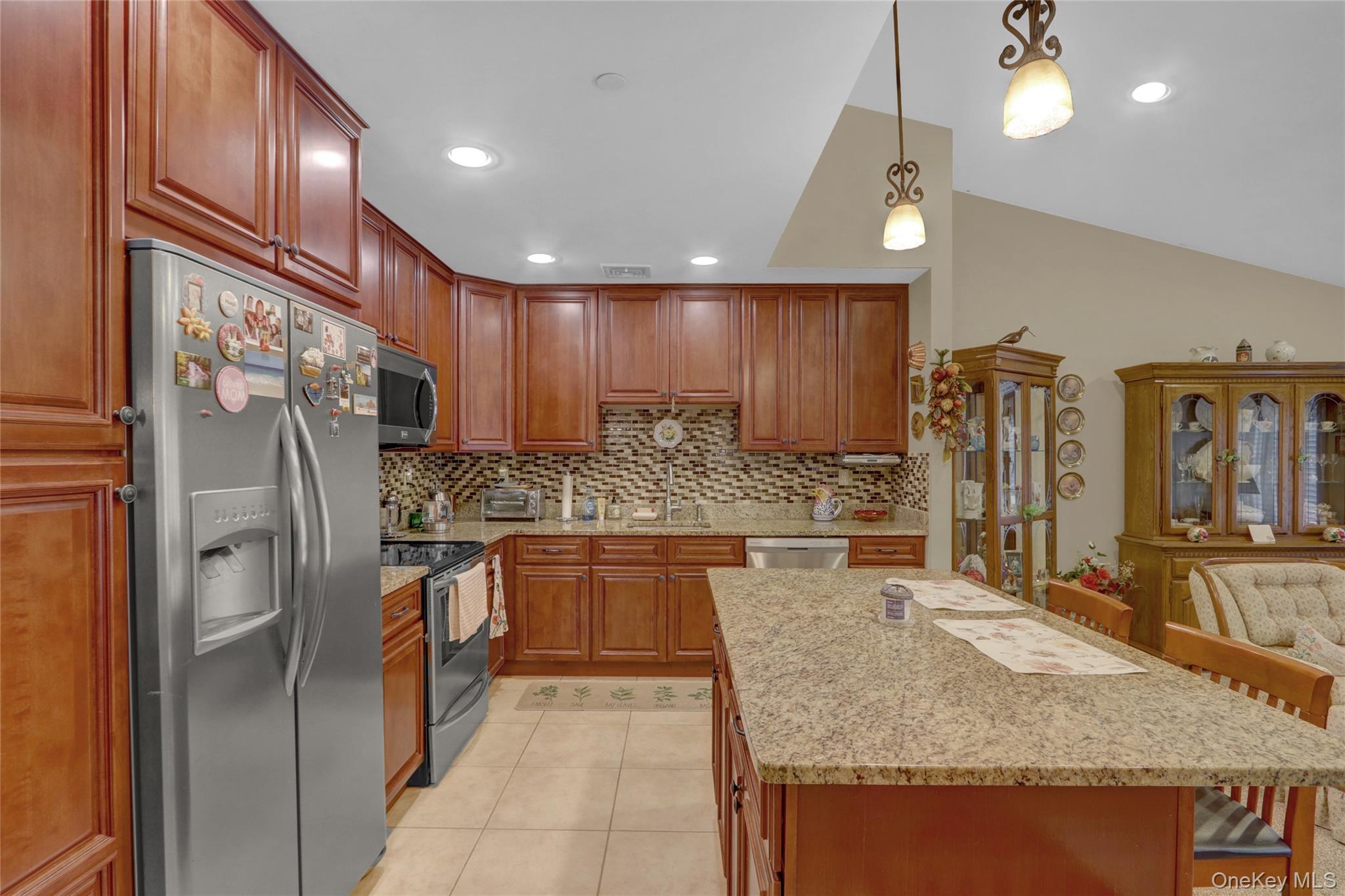 16 Della Drive, West Babylon, NY 11704