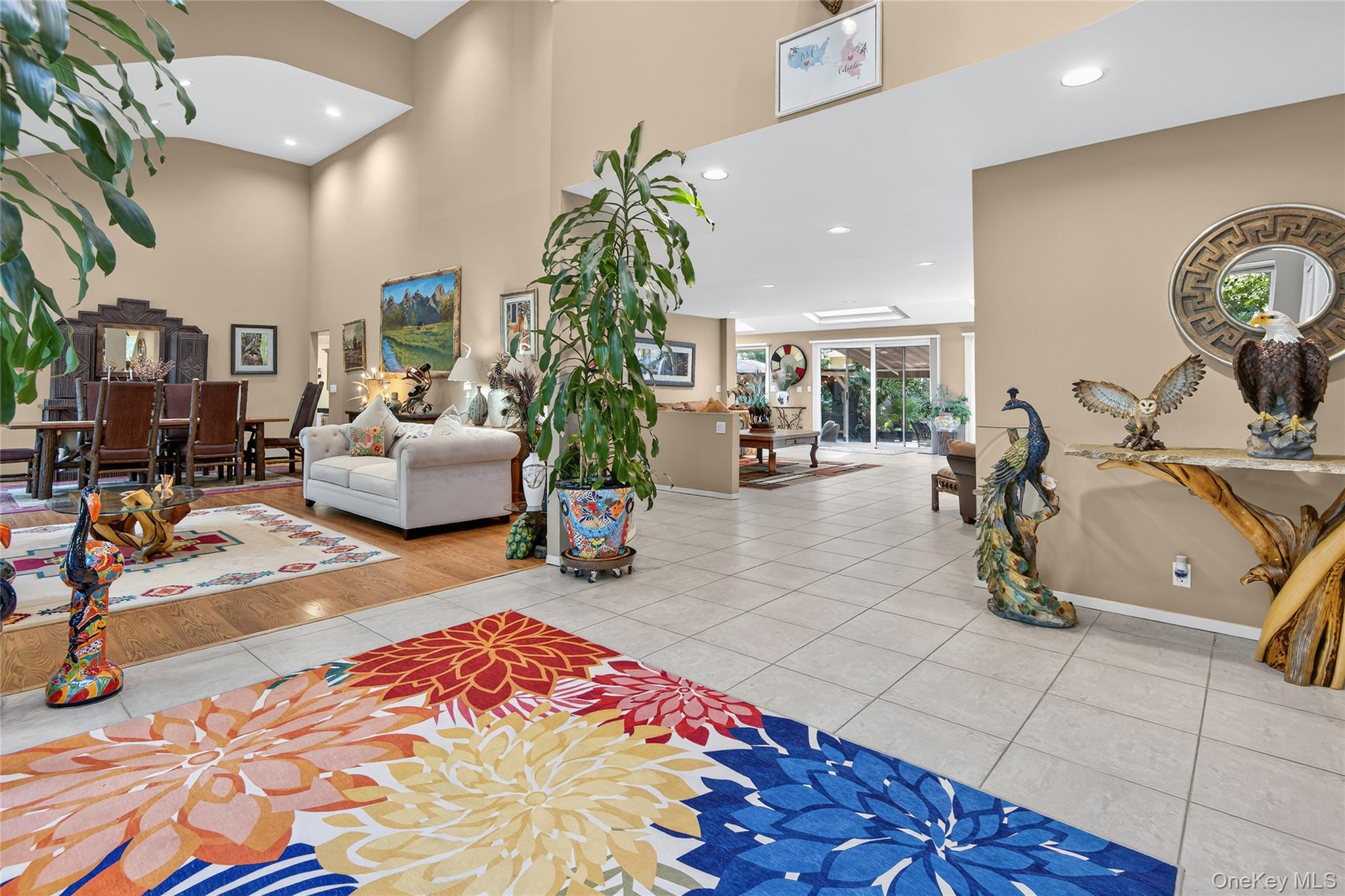 18 Roundtree Drive, Melville, NY 11747