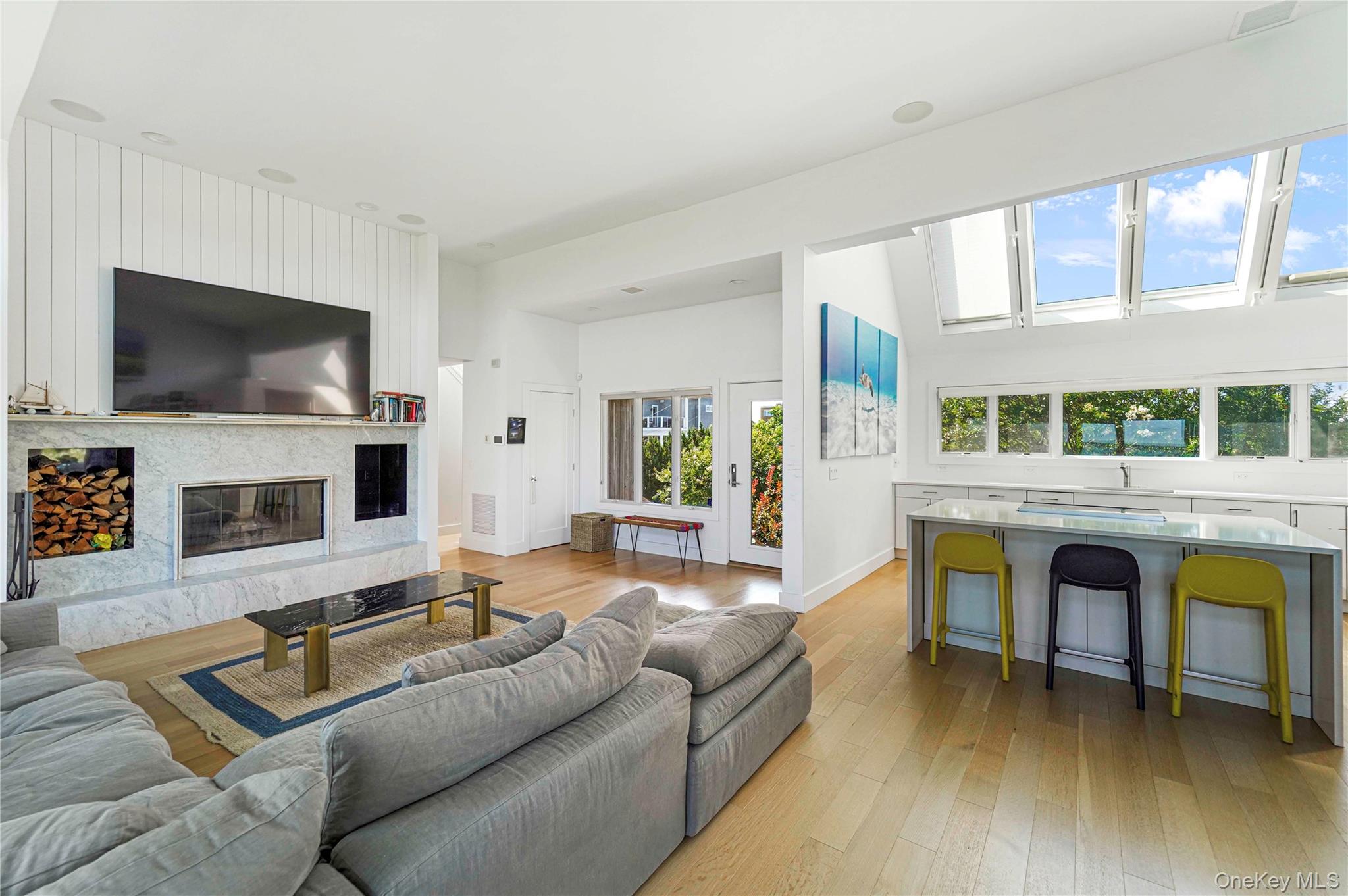 548 Dune Road, Westhampton Beach, NY 11977