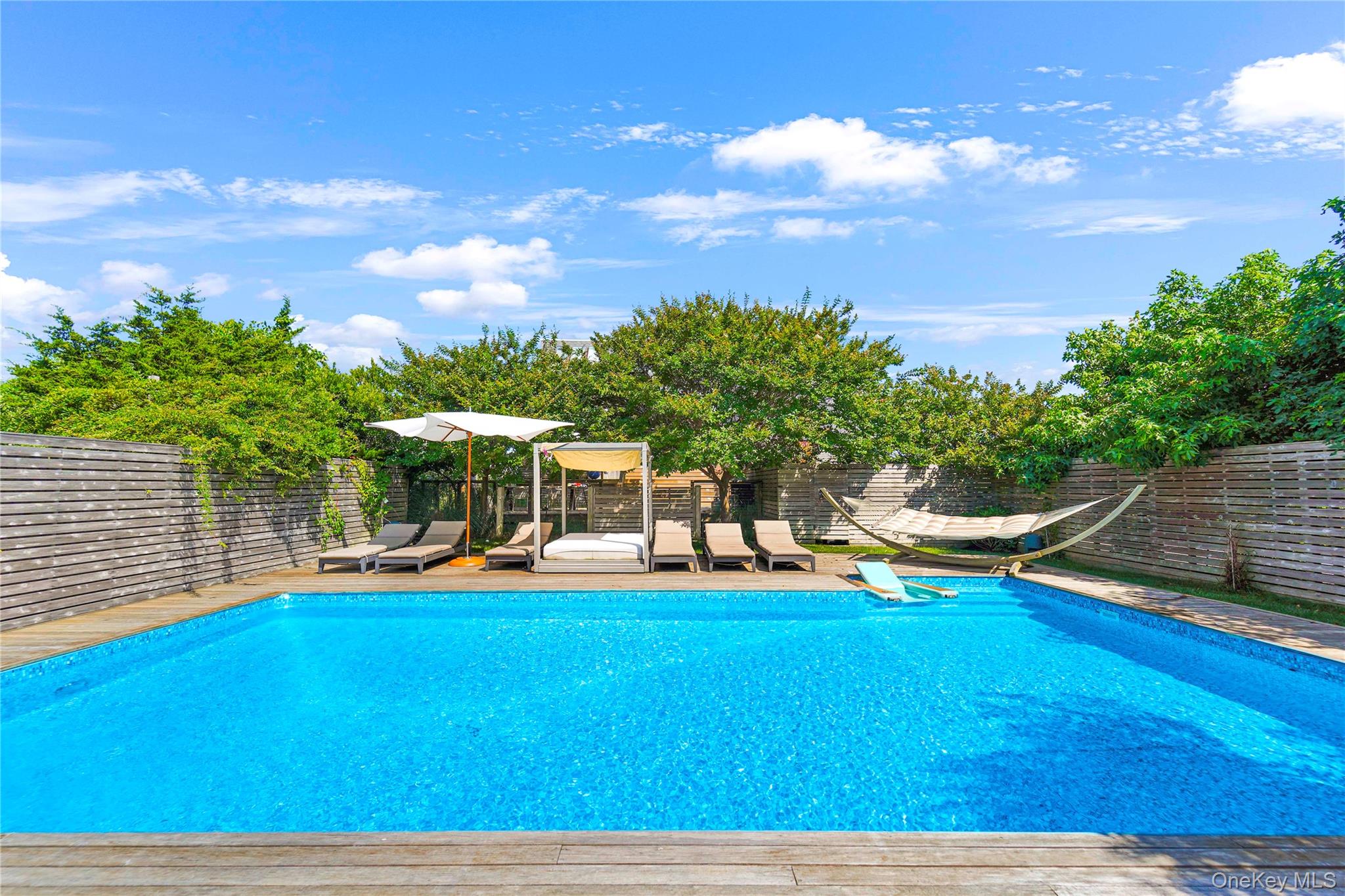 548 Dune Road, Westhampton Beach, NY 11977