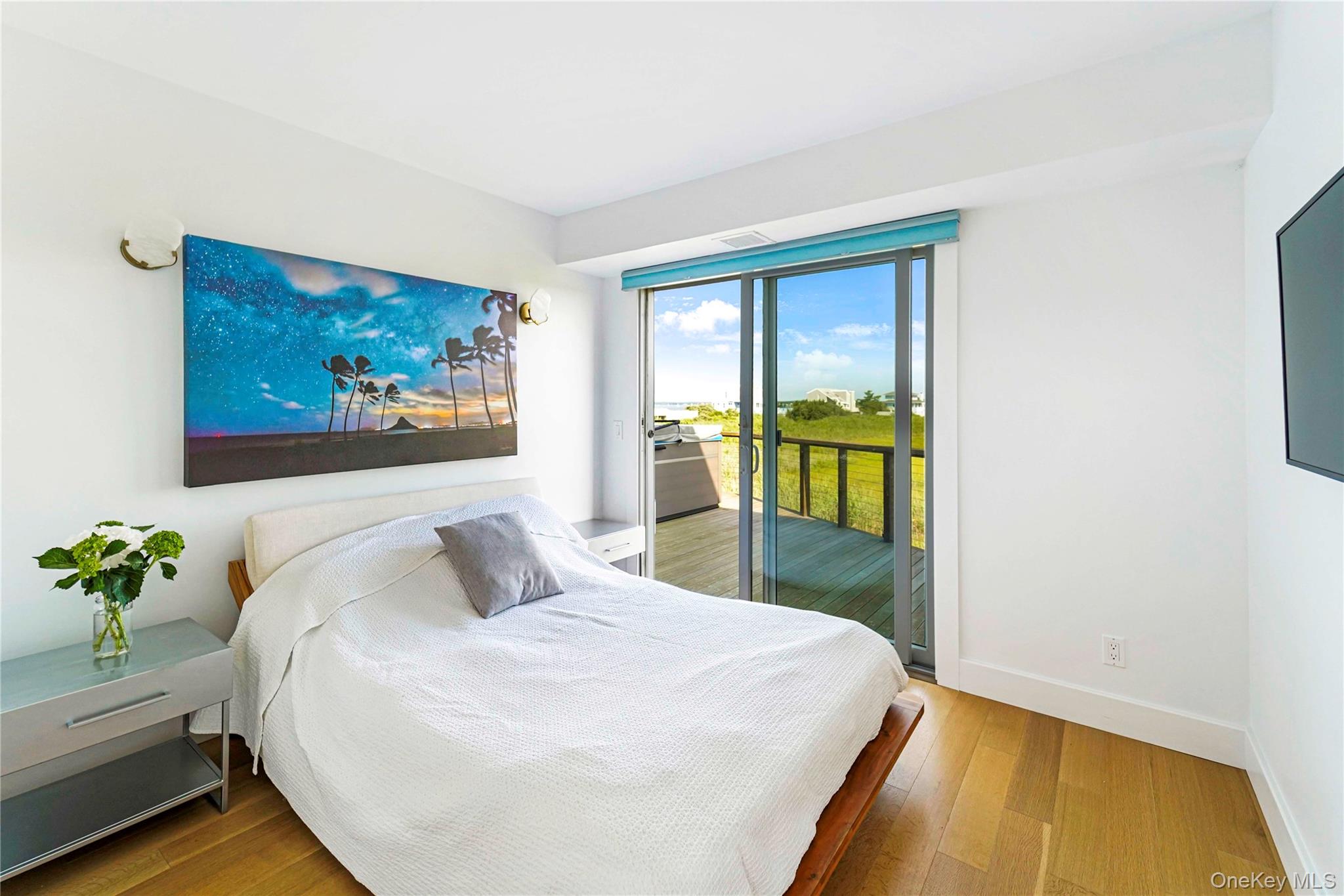 548 Dune Road, Westhampton Beach, NY 11977