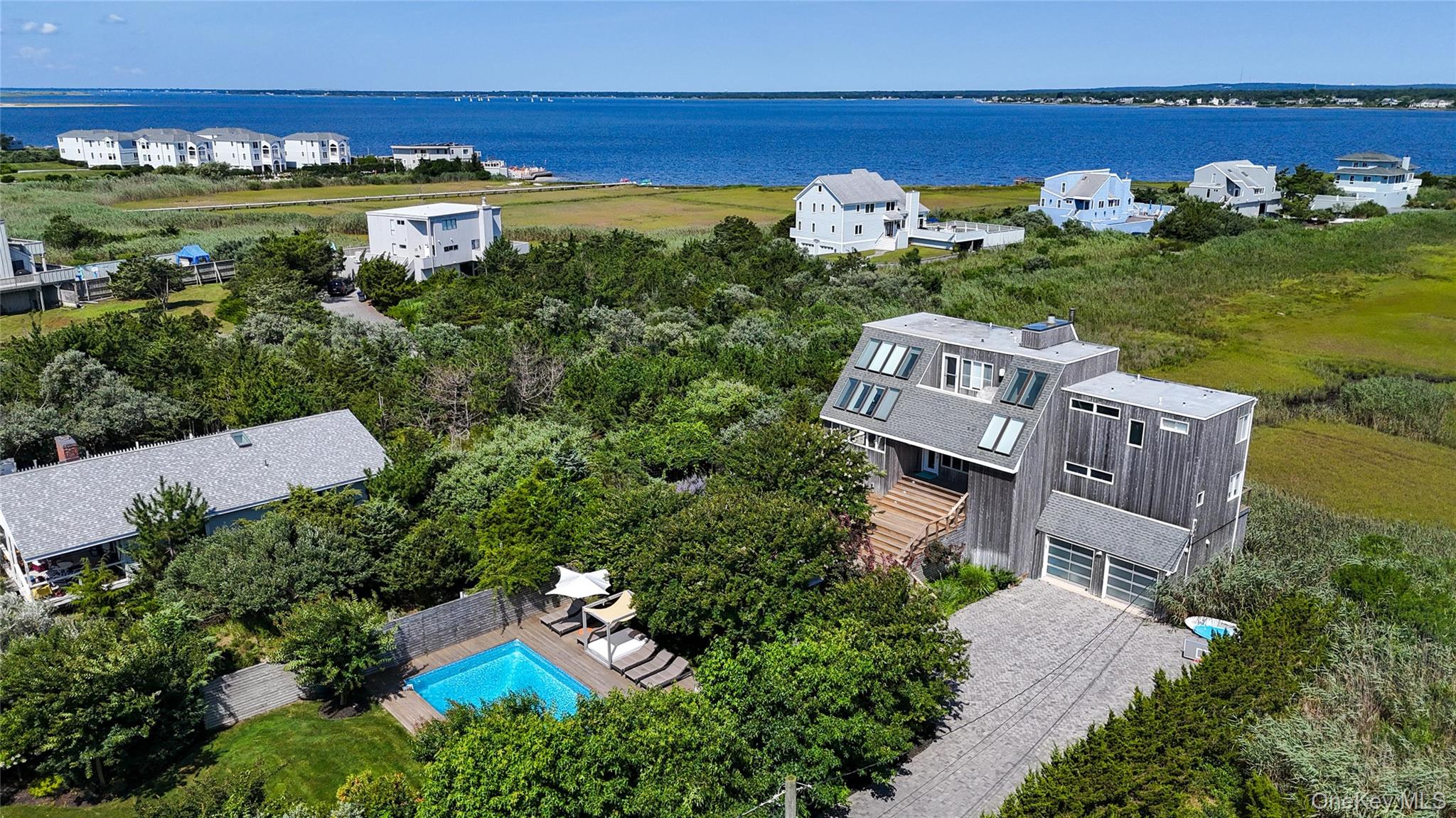 548 Dune Road, Westhampton Beach, NY 11977