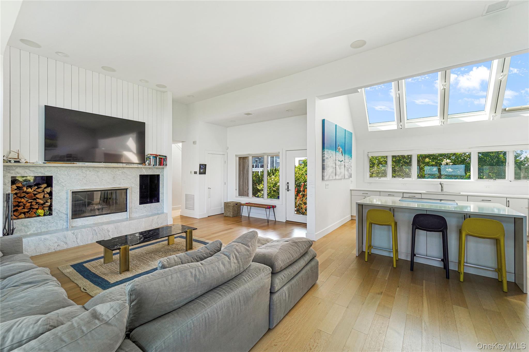 548 Dune Road, Westhampton Beach, NY 11977