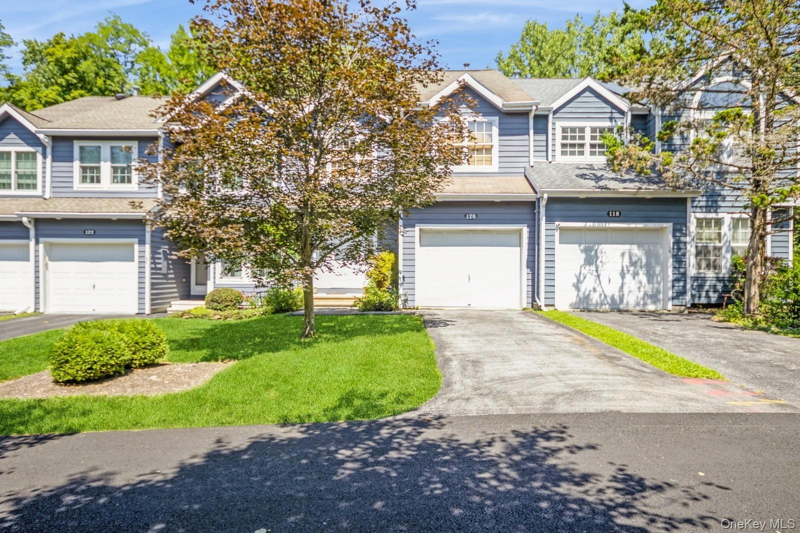 120 Pinebrook Drive, Hyde Park, NY 12538