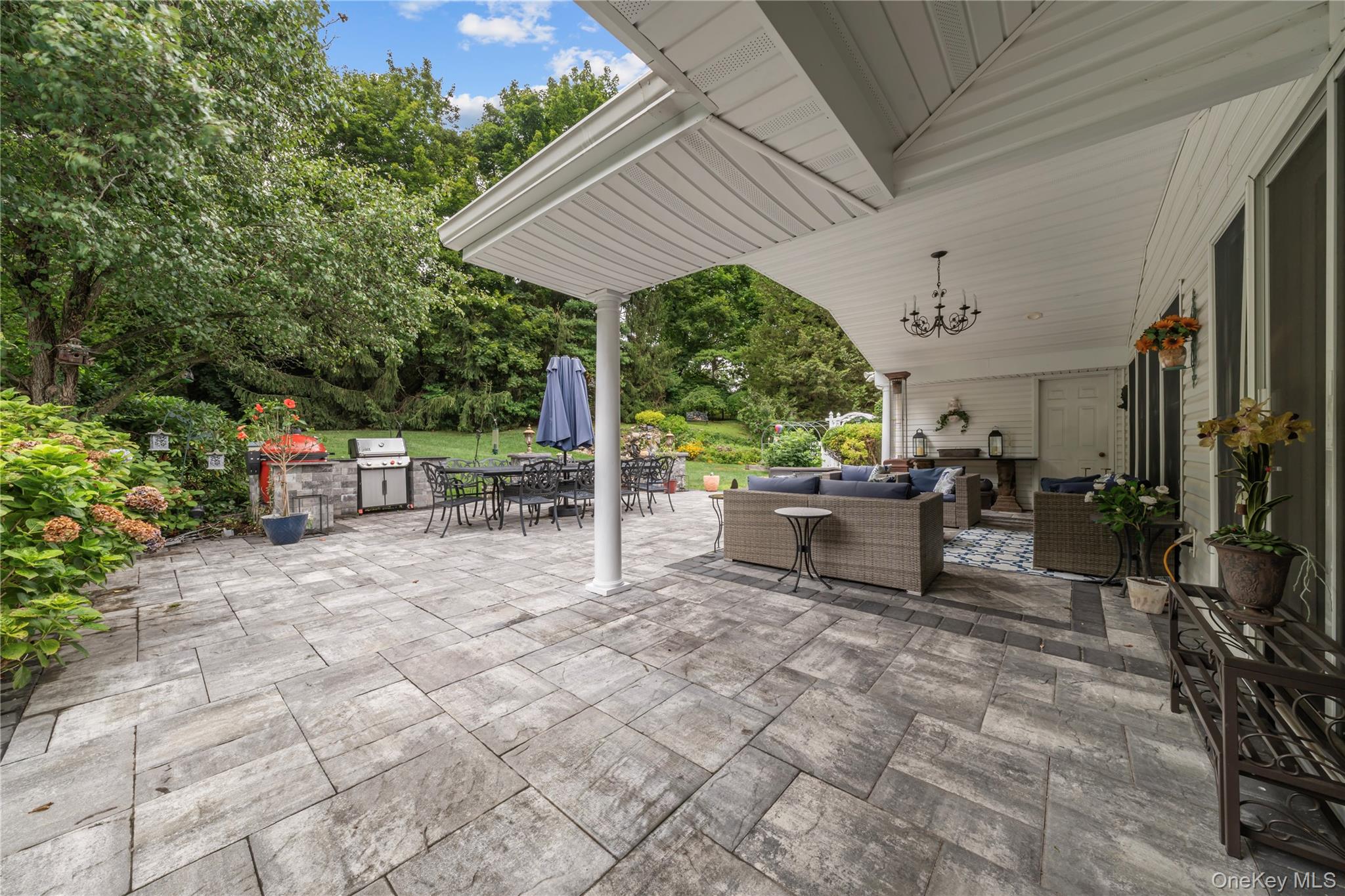 51 Bay Road, Huntington Bay, NY 11743