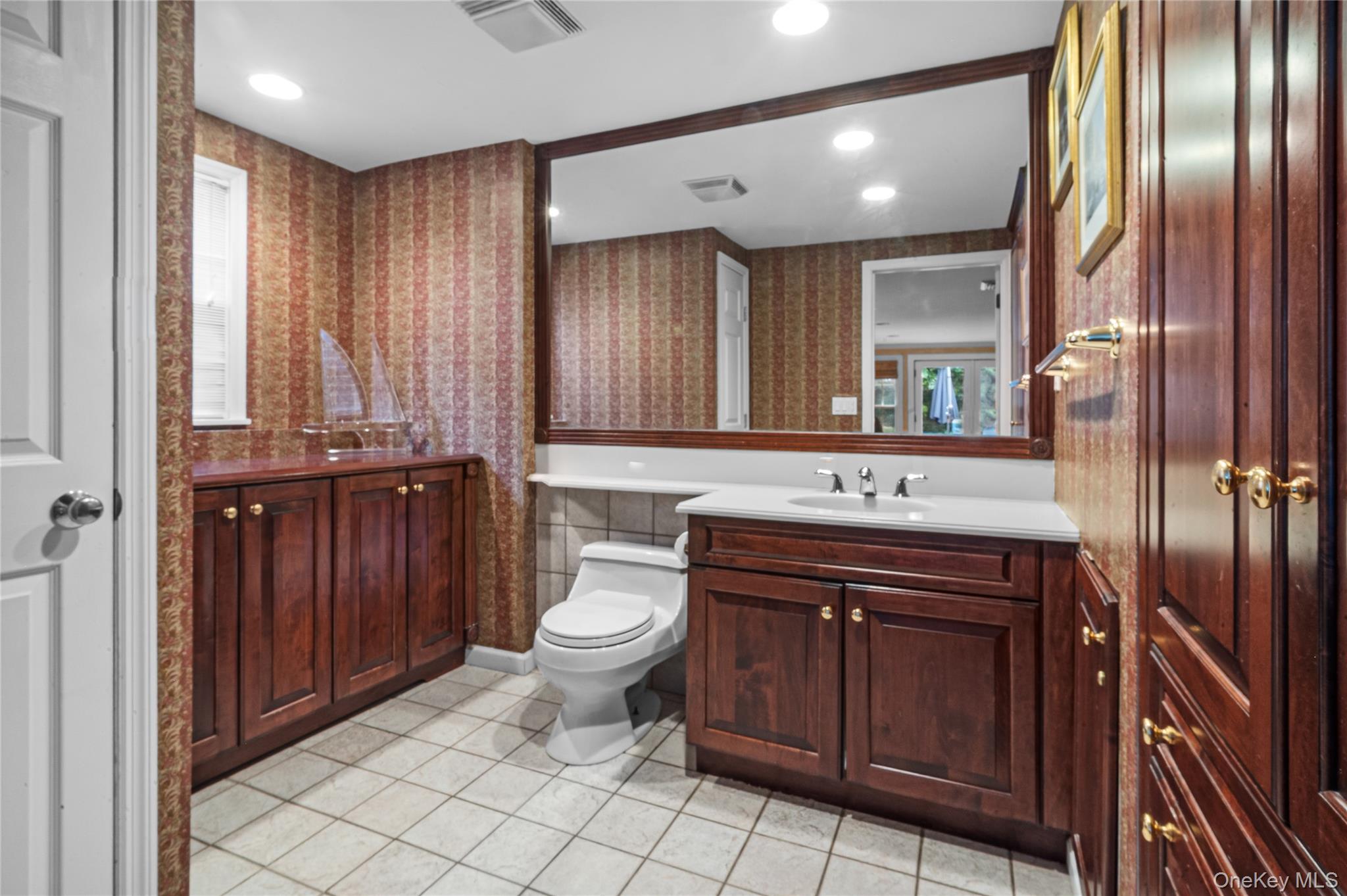 51 Bay Road, Huntington Bay, NY 11743