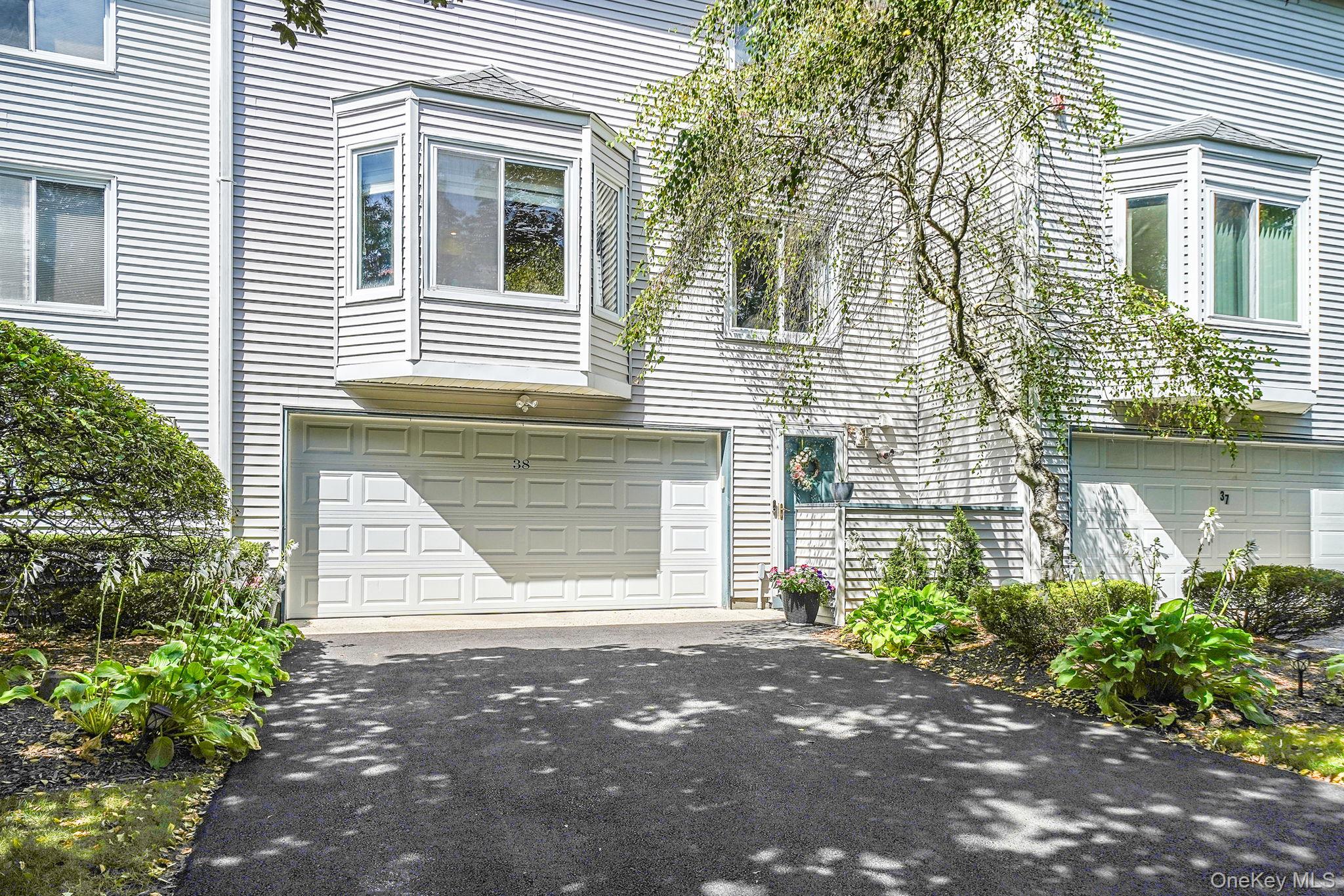 3538 Gibbs Road, Coram, NY 11727