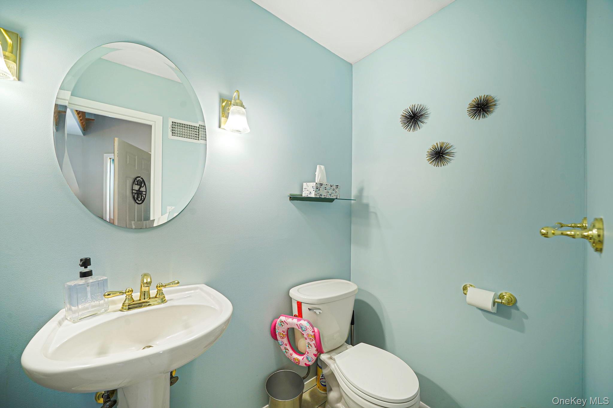 3538 Gibbs Road, Coram, NY 11727