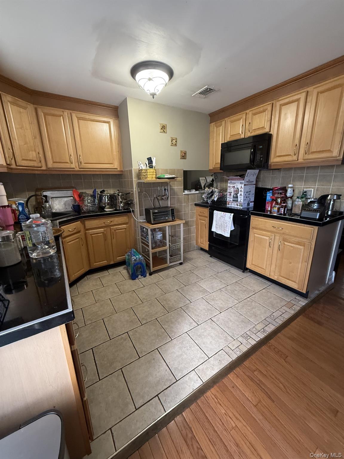 6 Walnut Street, Central Islip, NY 11722