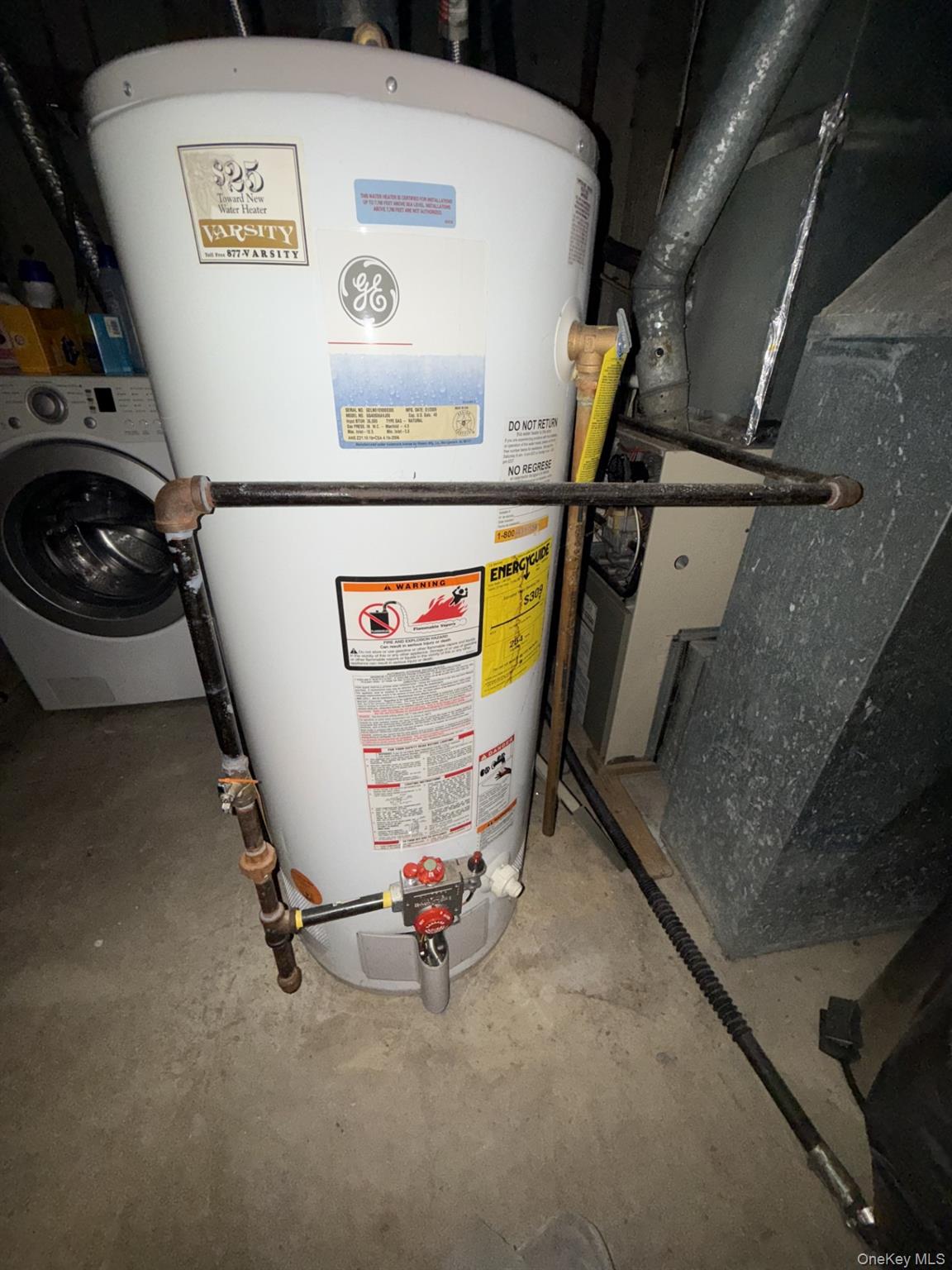 6 Walnut Street, Central Islip, NY 11722