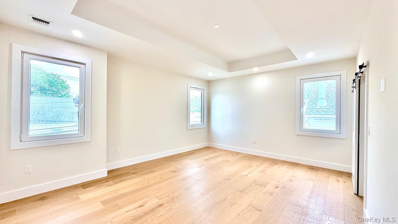 60 Periwinkle Road, Levittown, NY 11756