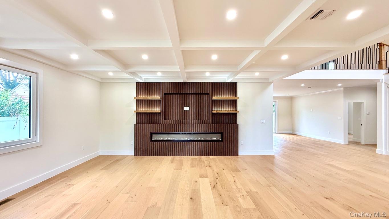 60 Periwinkle Road, Levittown, NY 11756