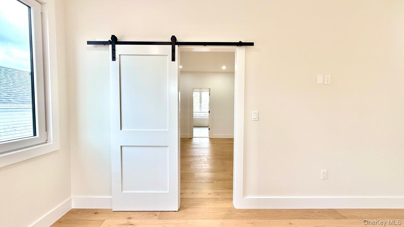 60 Periwinkle Road, Levittown, NY 11756