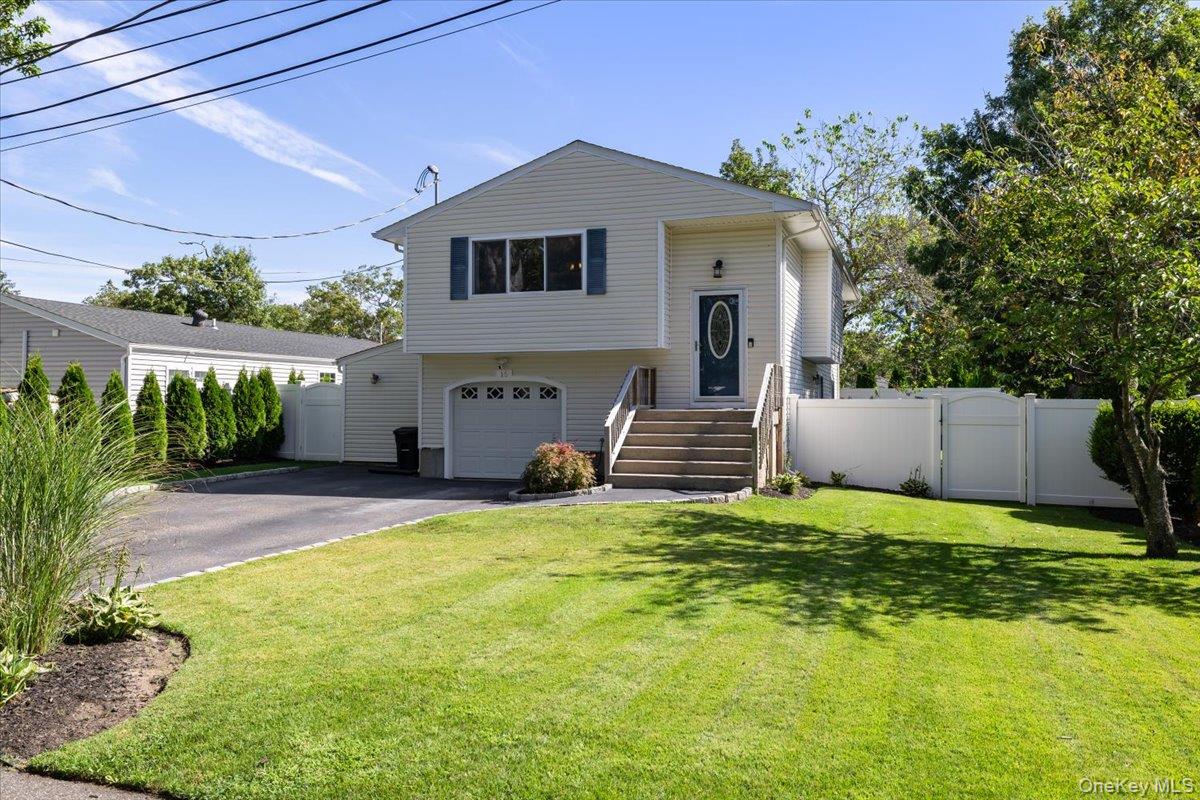 15 Grand Avenue, Patchogue, NY 11772