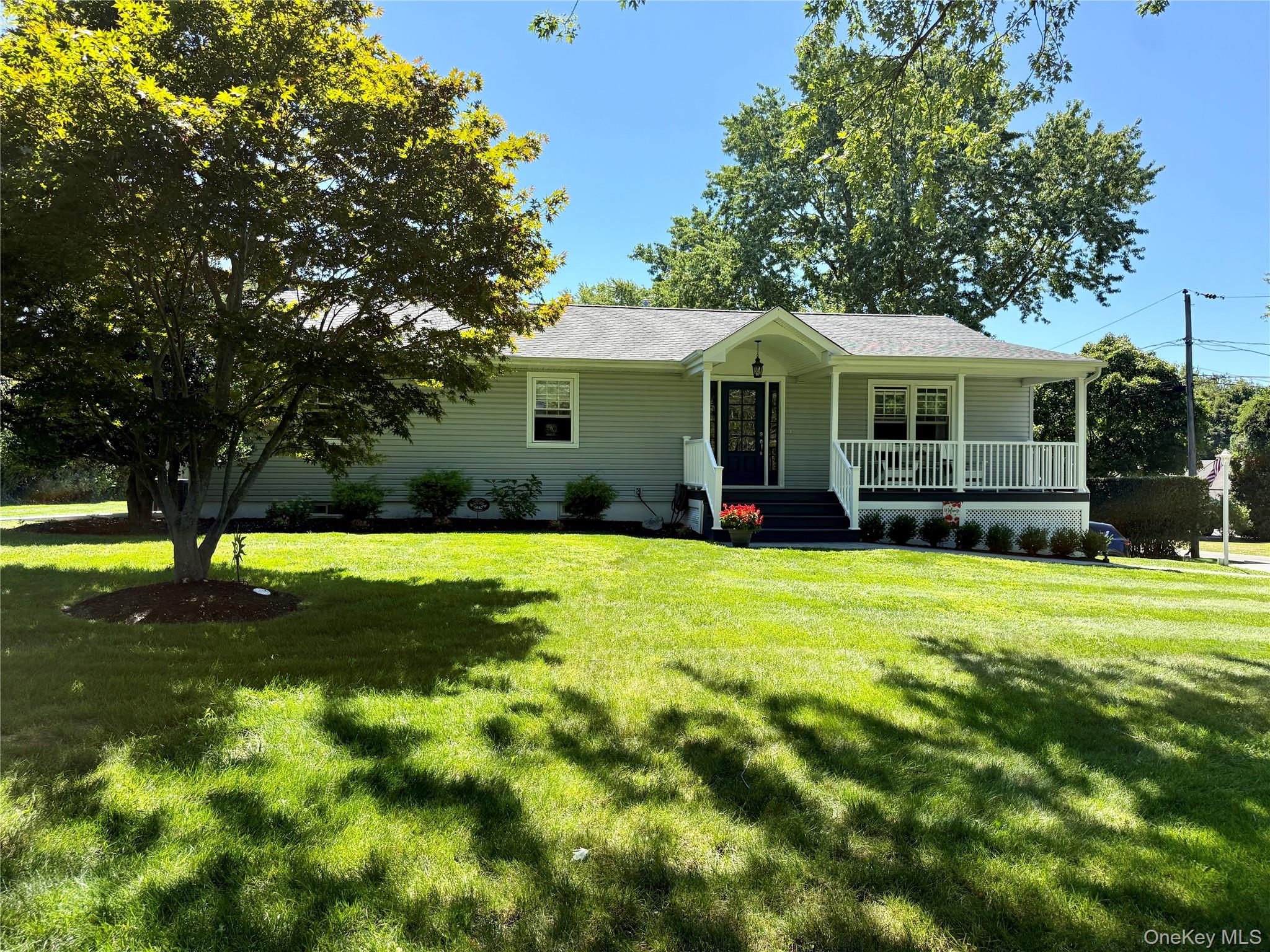 730 Pine Neck Road, Southold, NY 11971