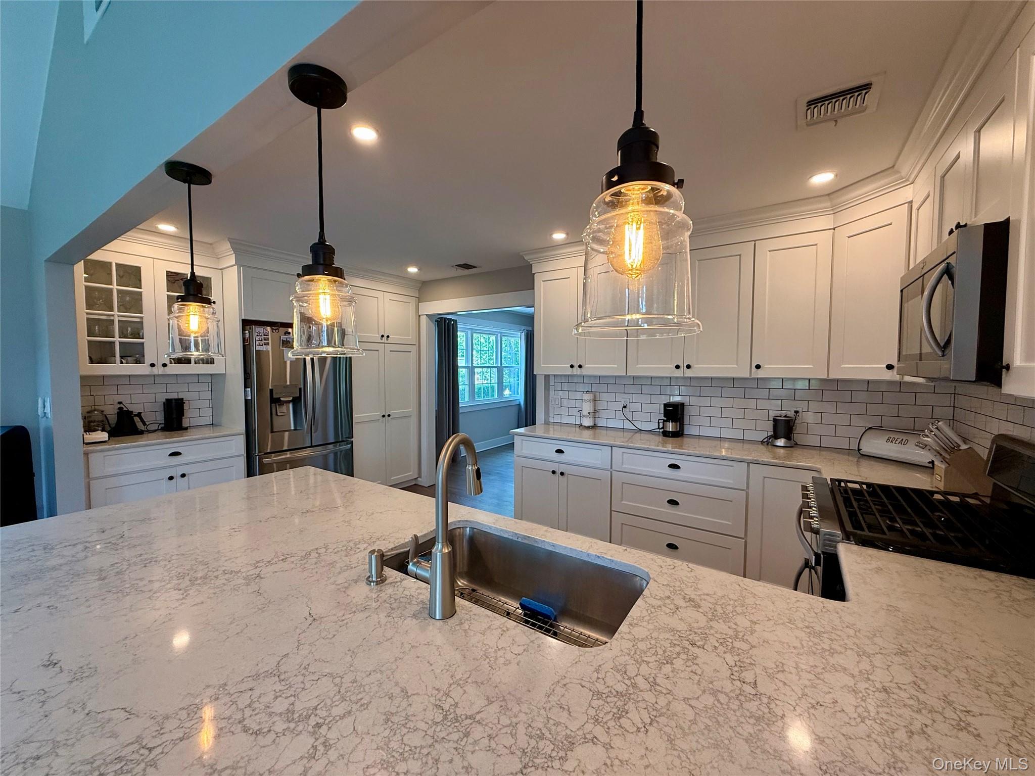 730 Pine Neck Road, Southold, NY 11971