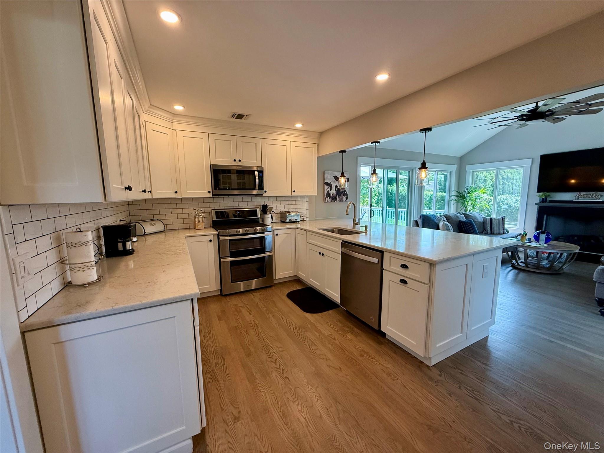 730 Pine Neck Road, Southold, NY 11971