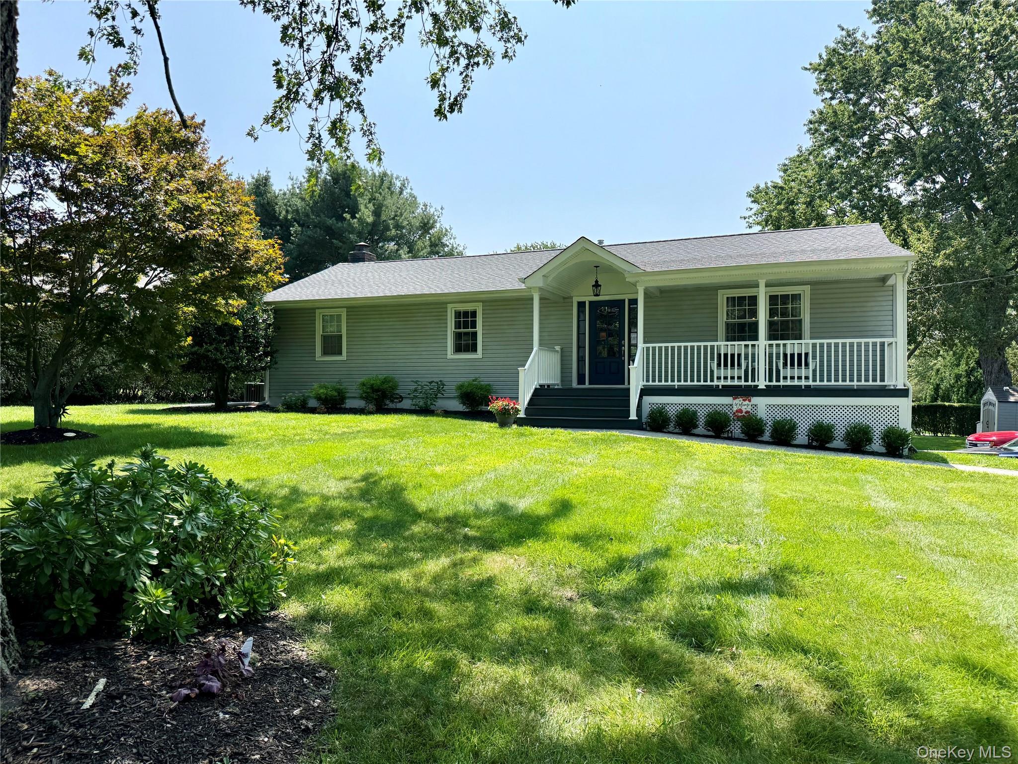 730 Pine Neck Road, Southold, NY 11971