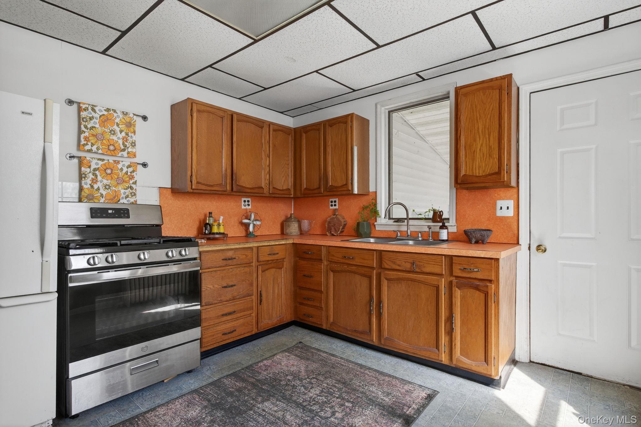 116 2nd Street, Port Ewen, NY 12417