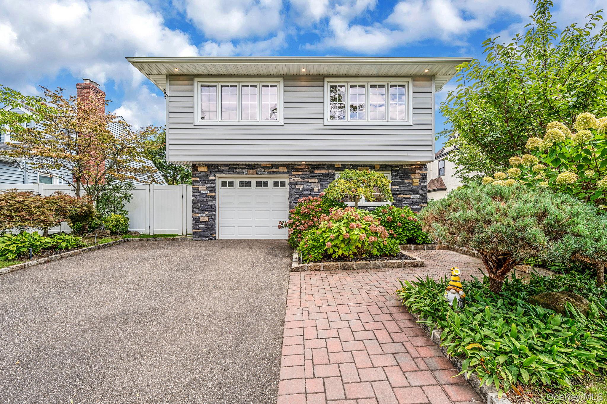 16A Murdock Road, East Rockaway, NY 11518