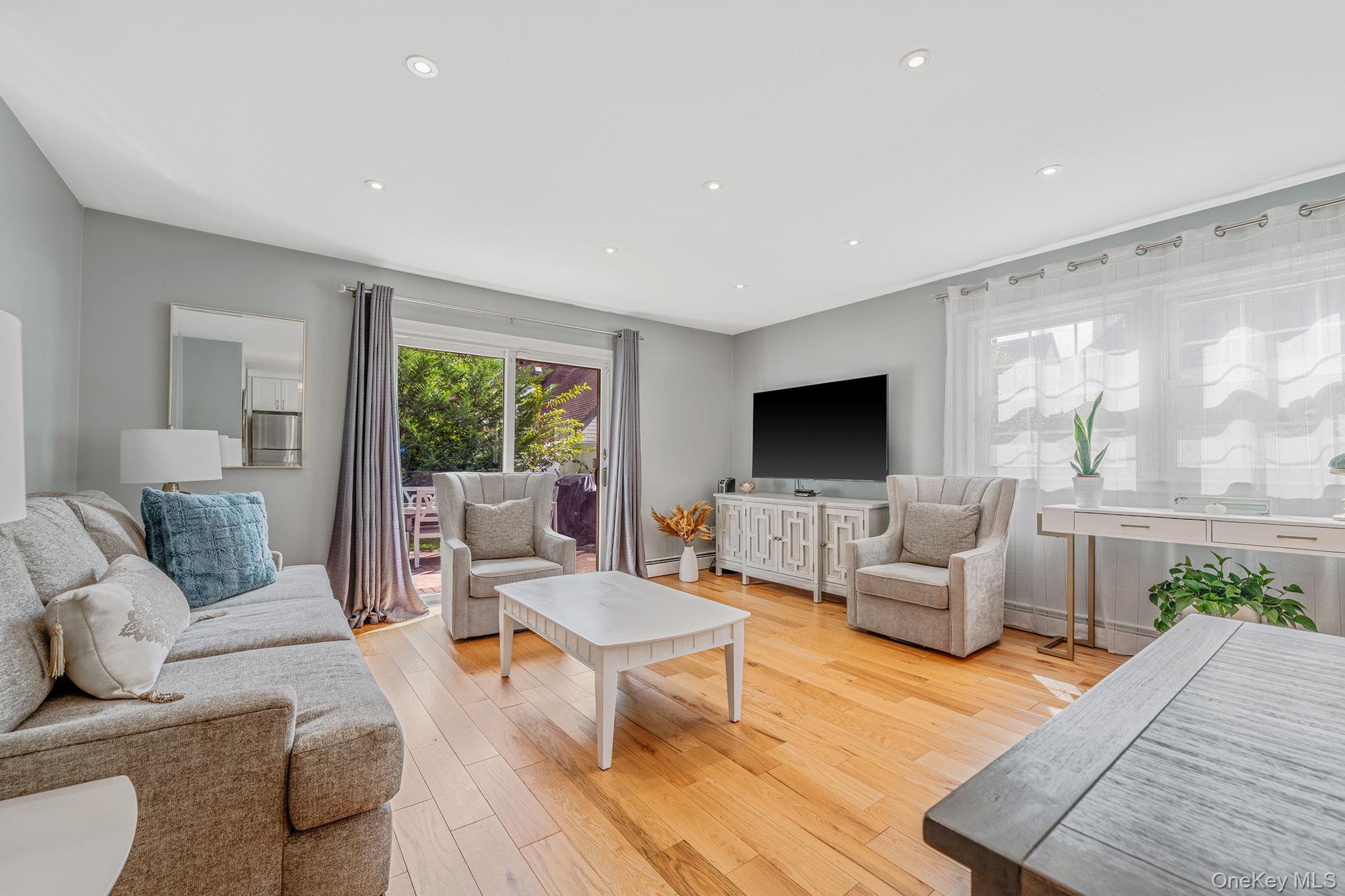 16A Murdock Road, East Rockaway, NY 11518