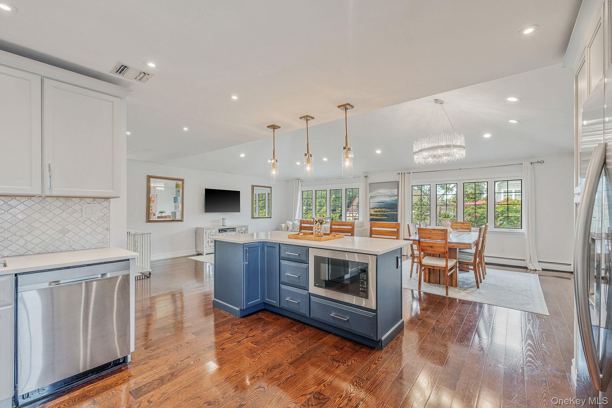 16A Murdock Road, East Rockaway, NY 11518