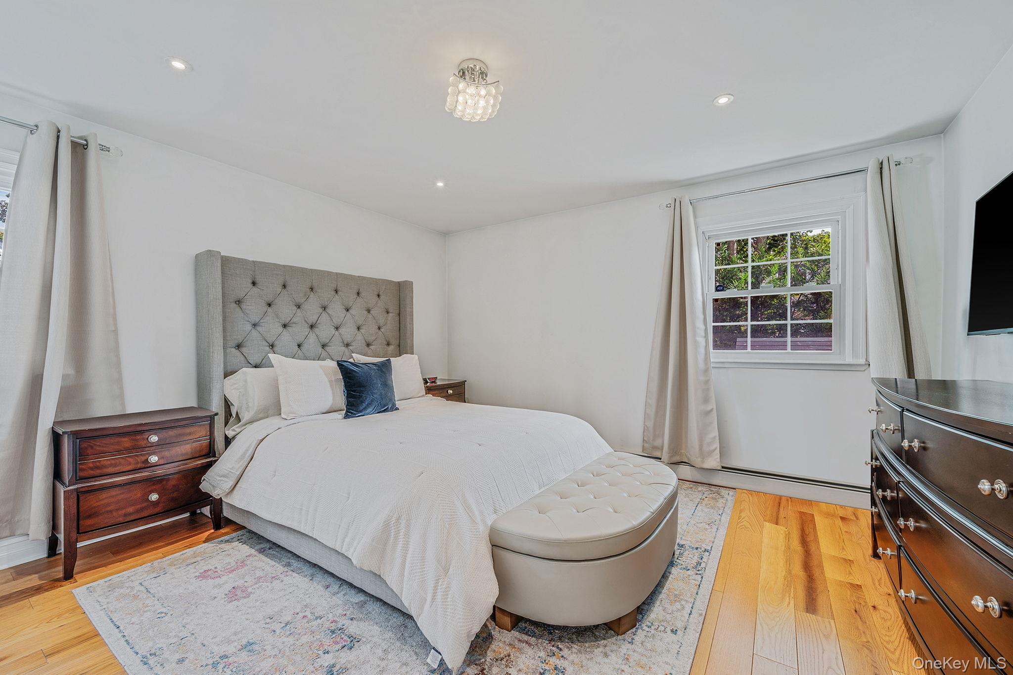 16A Murdock Road, East Rockaway, NY 11518