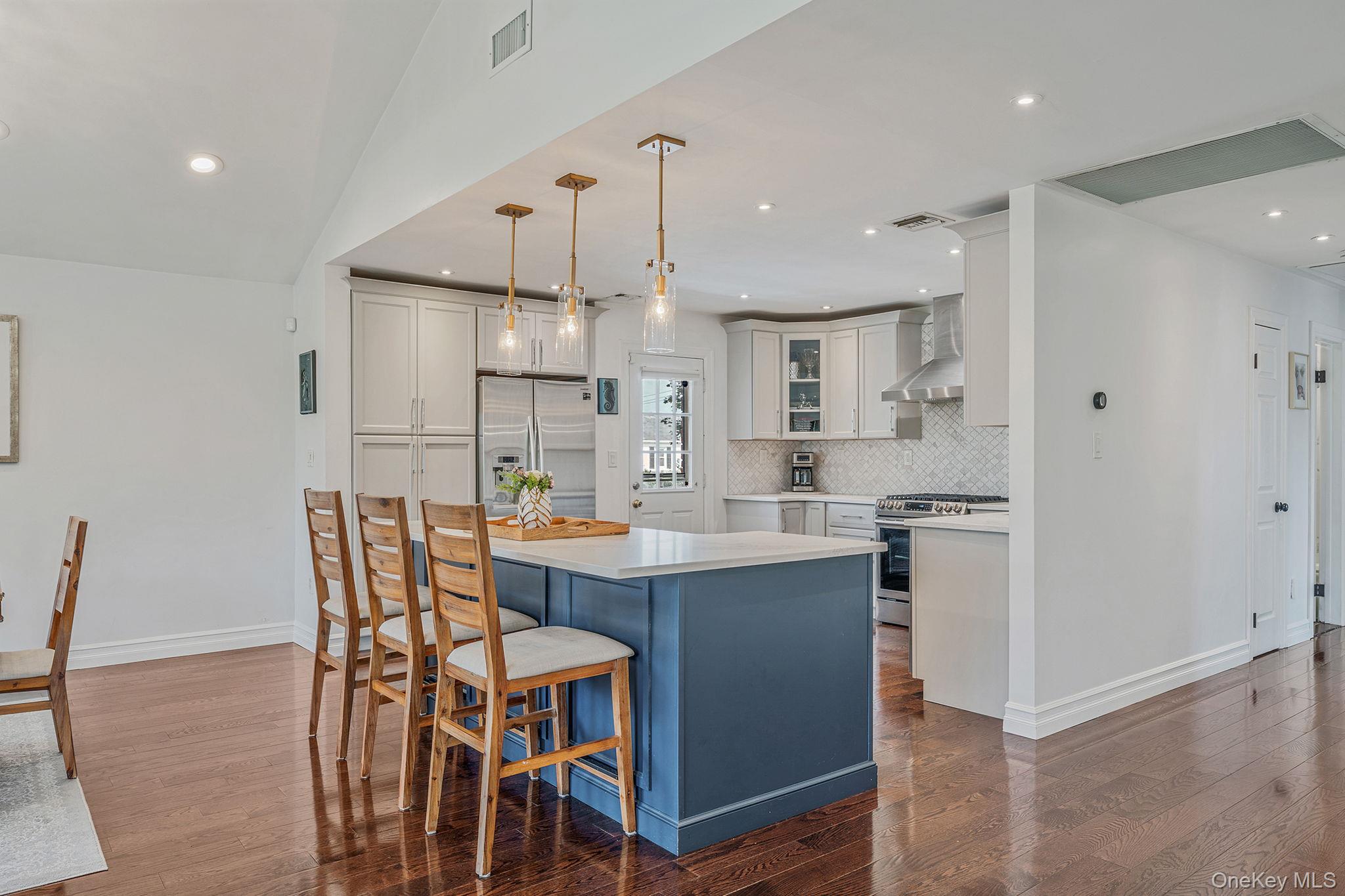 16A Murdock Road, East Rockaway, NY 11518