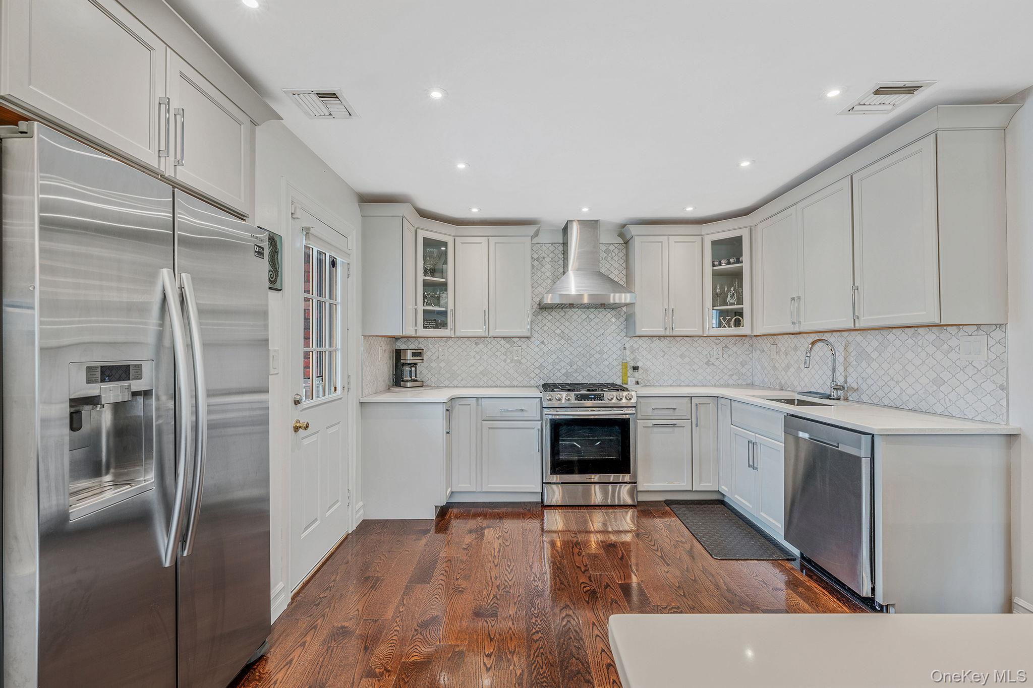 16A Murdock Road, East Rockaway, NY 11518