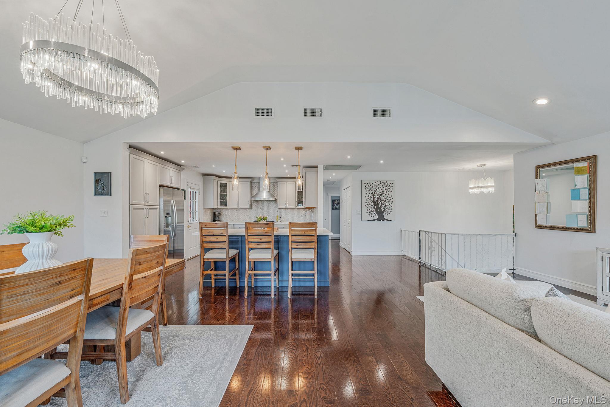 16A Murdock Road, East Rockaway, NY 11518